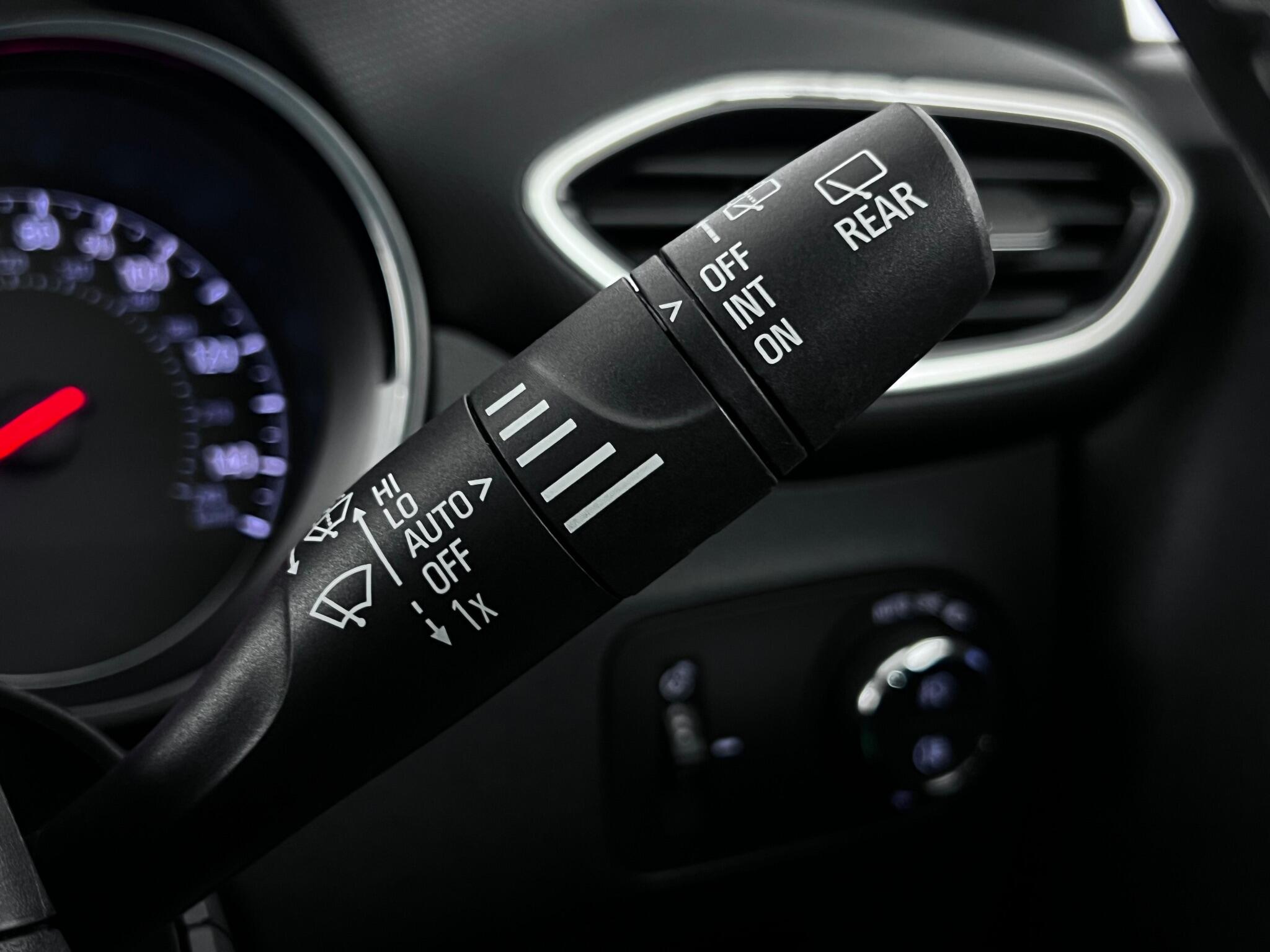 Vauxhall Crossland view 21