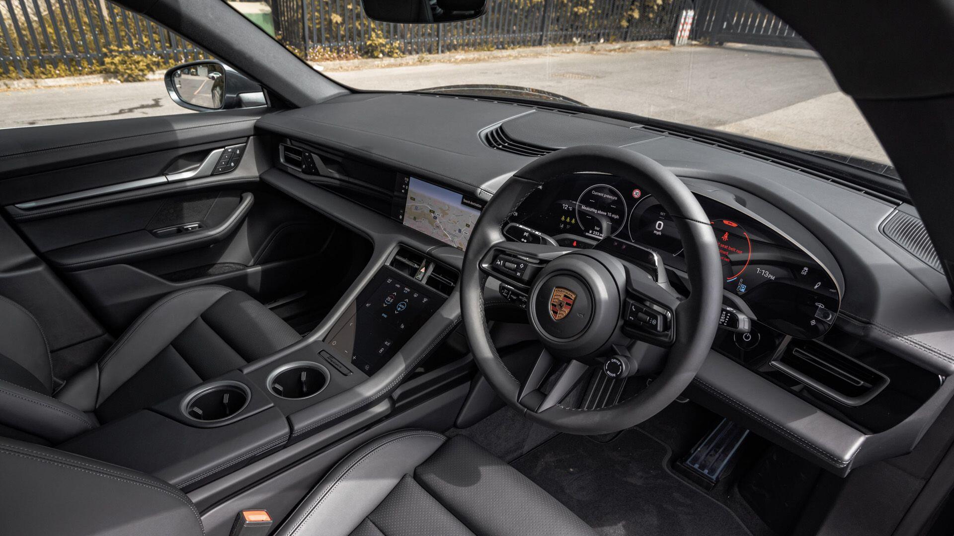 Porsche Taycan view 10