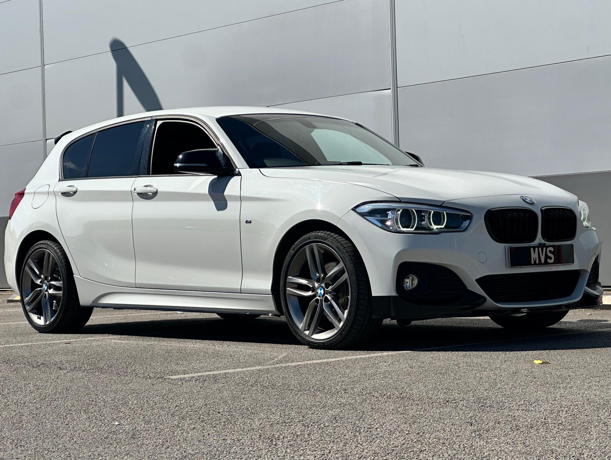 BMW 1 Series view 10