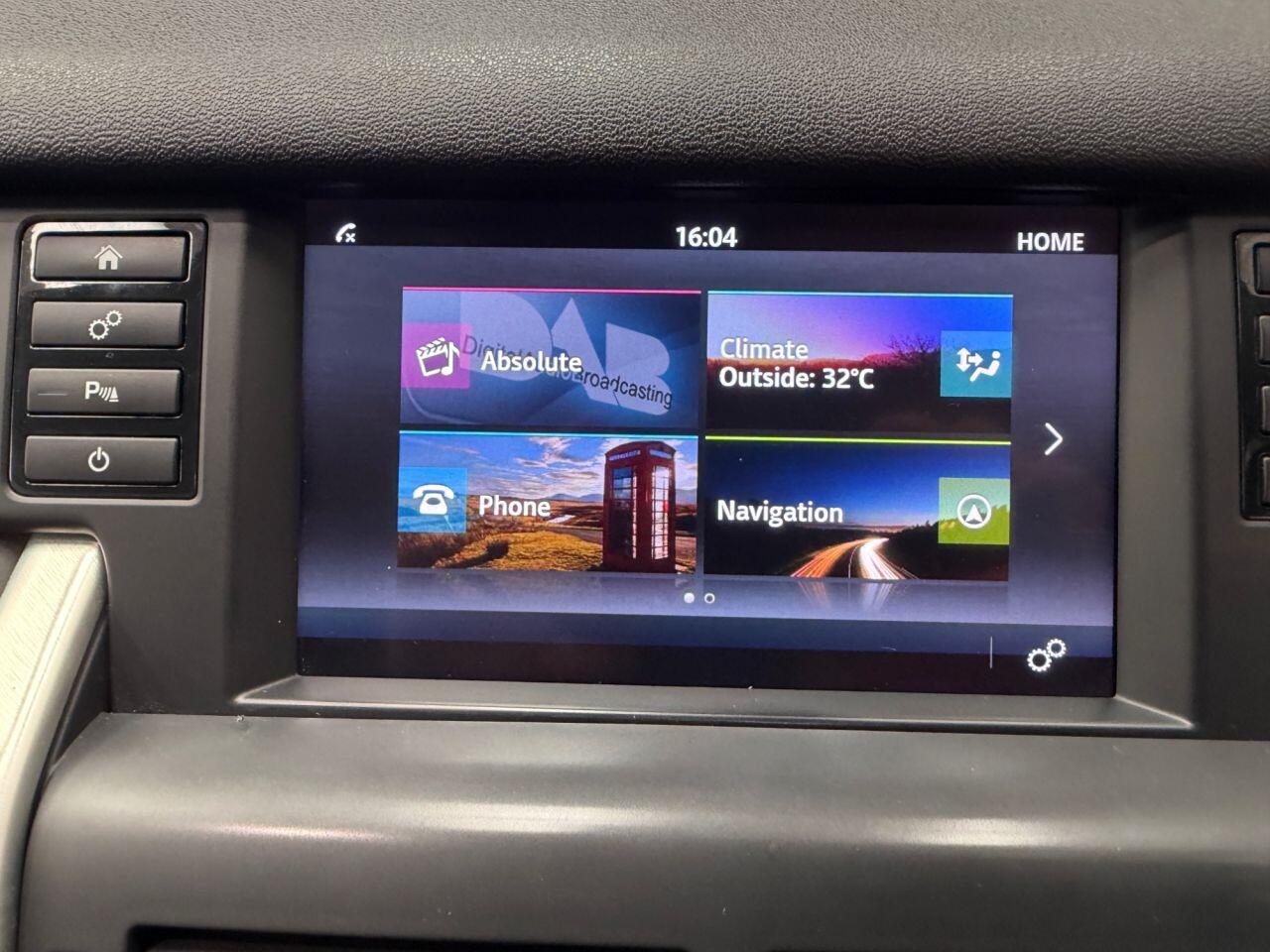 Land Rover Discovery Sport view 38