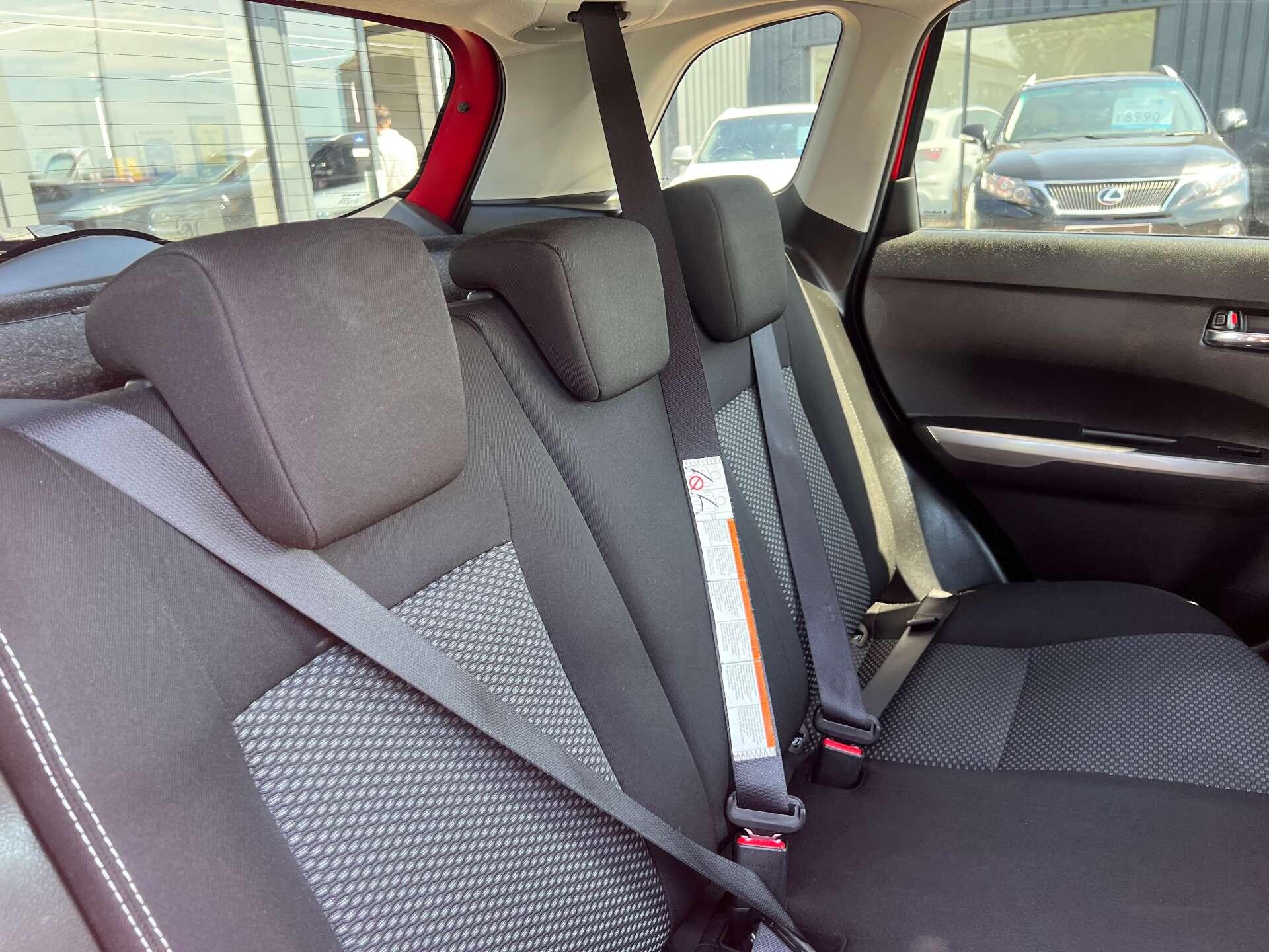 Suzuki Vitara view 34