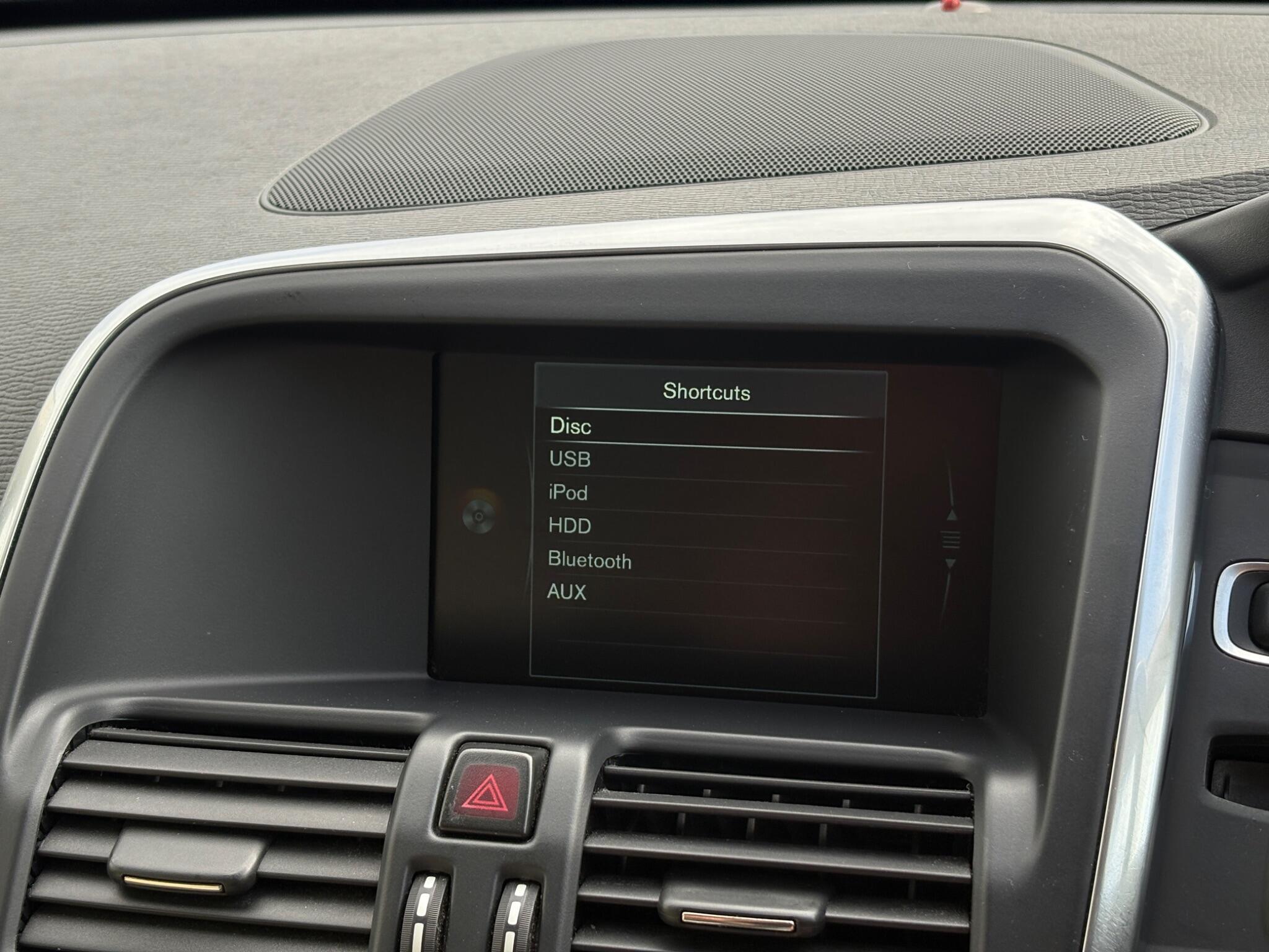 Volvo XC60 view 30