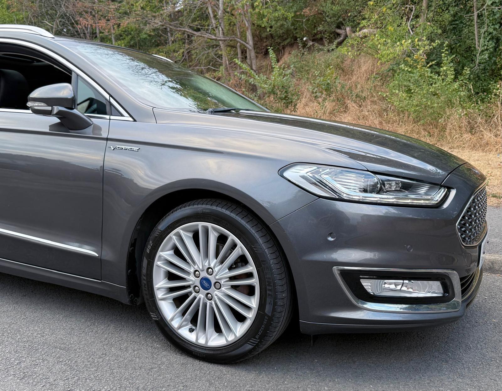 Ford Mondeo view 44