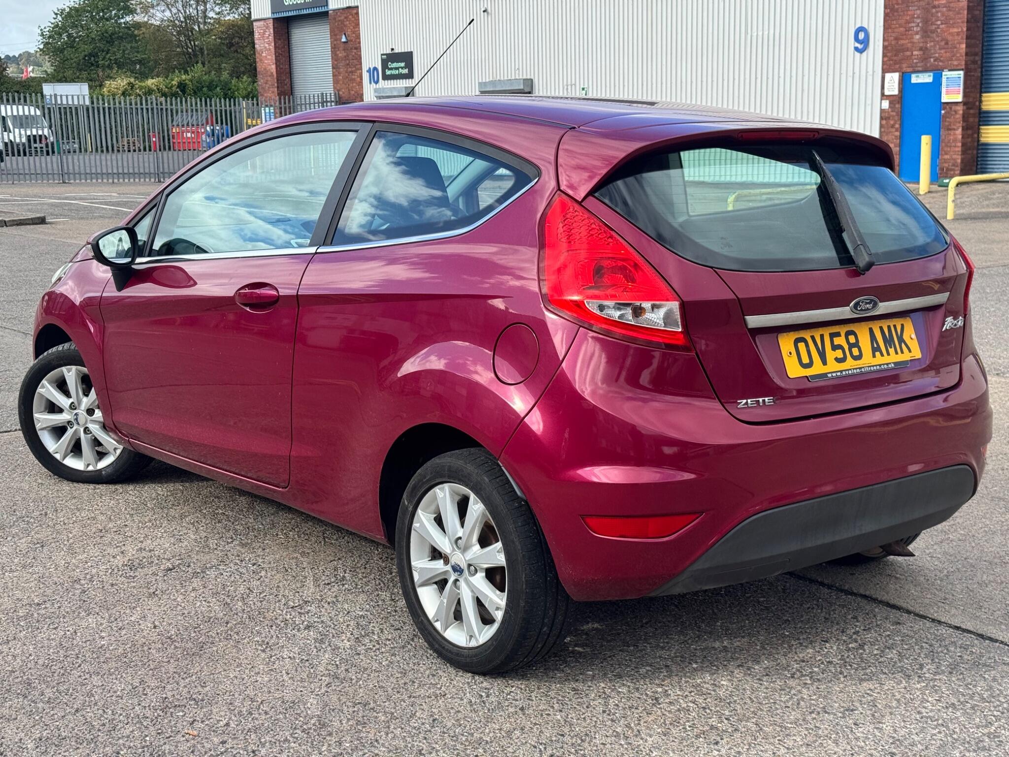 Ford Fiesta view 4