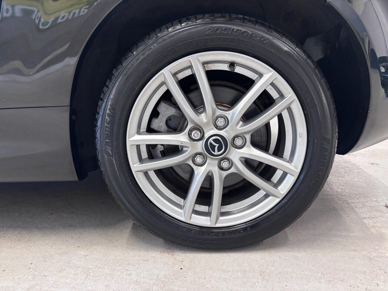 Mazda MX-5 view 10