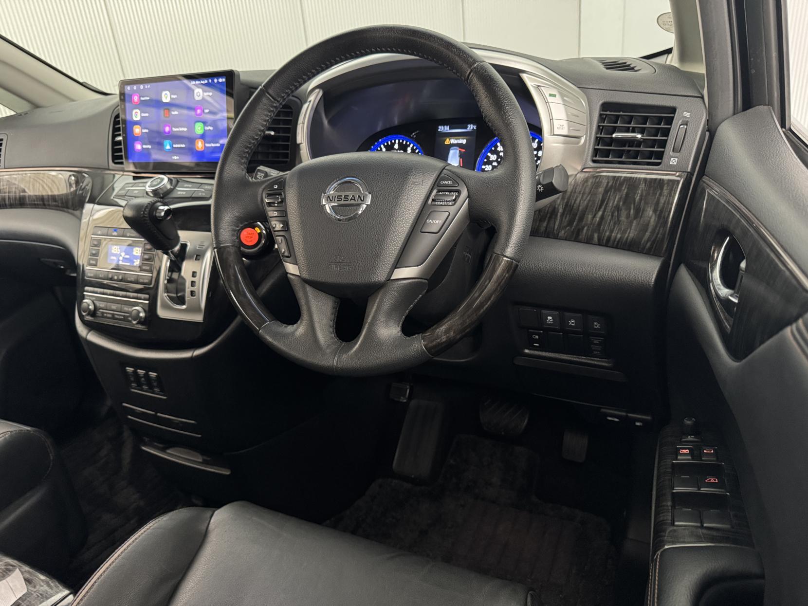 Nissan Elgrand view 48