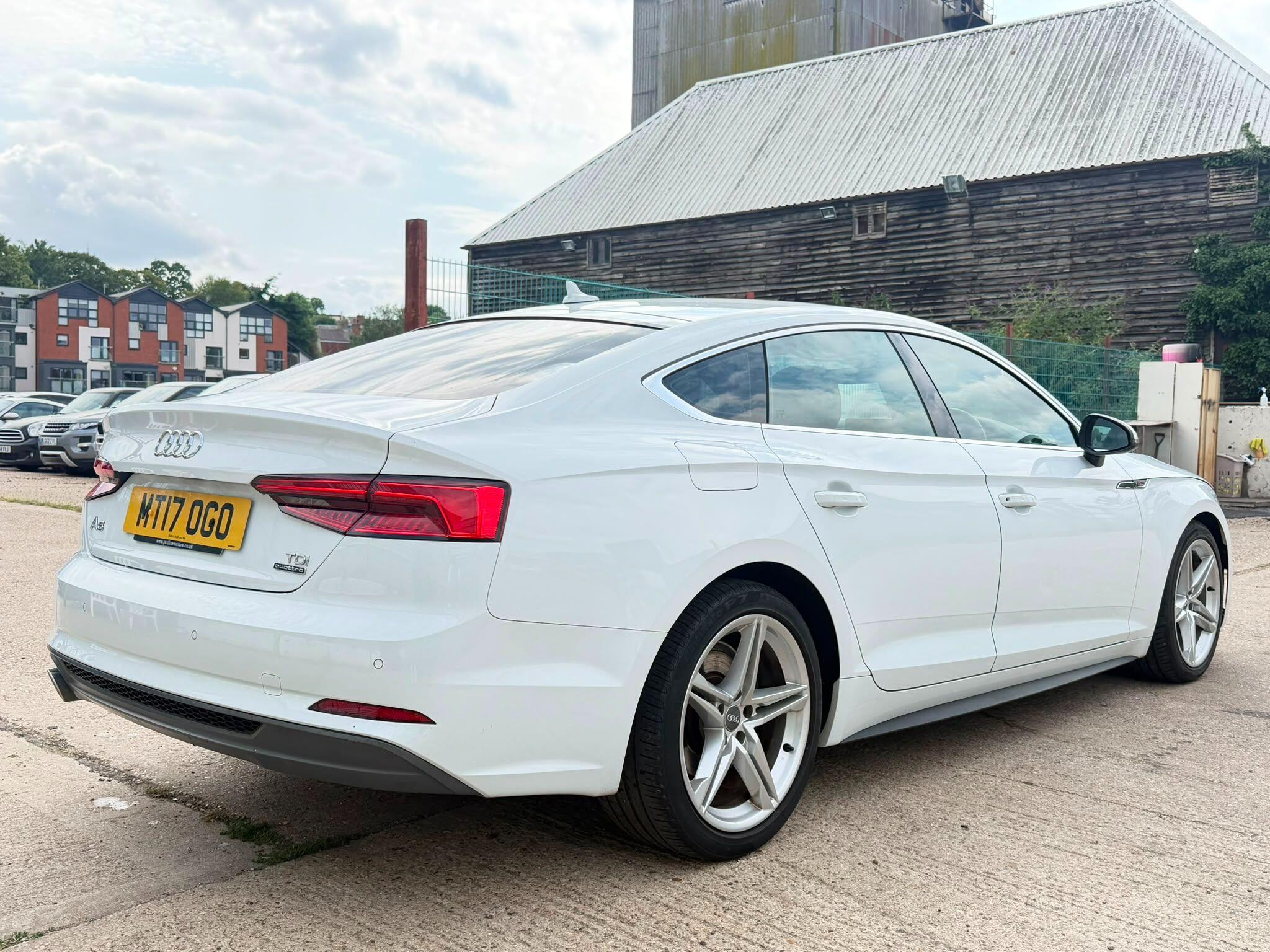 Audi A5 view 3