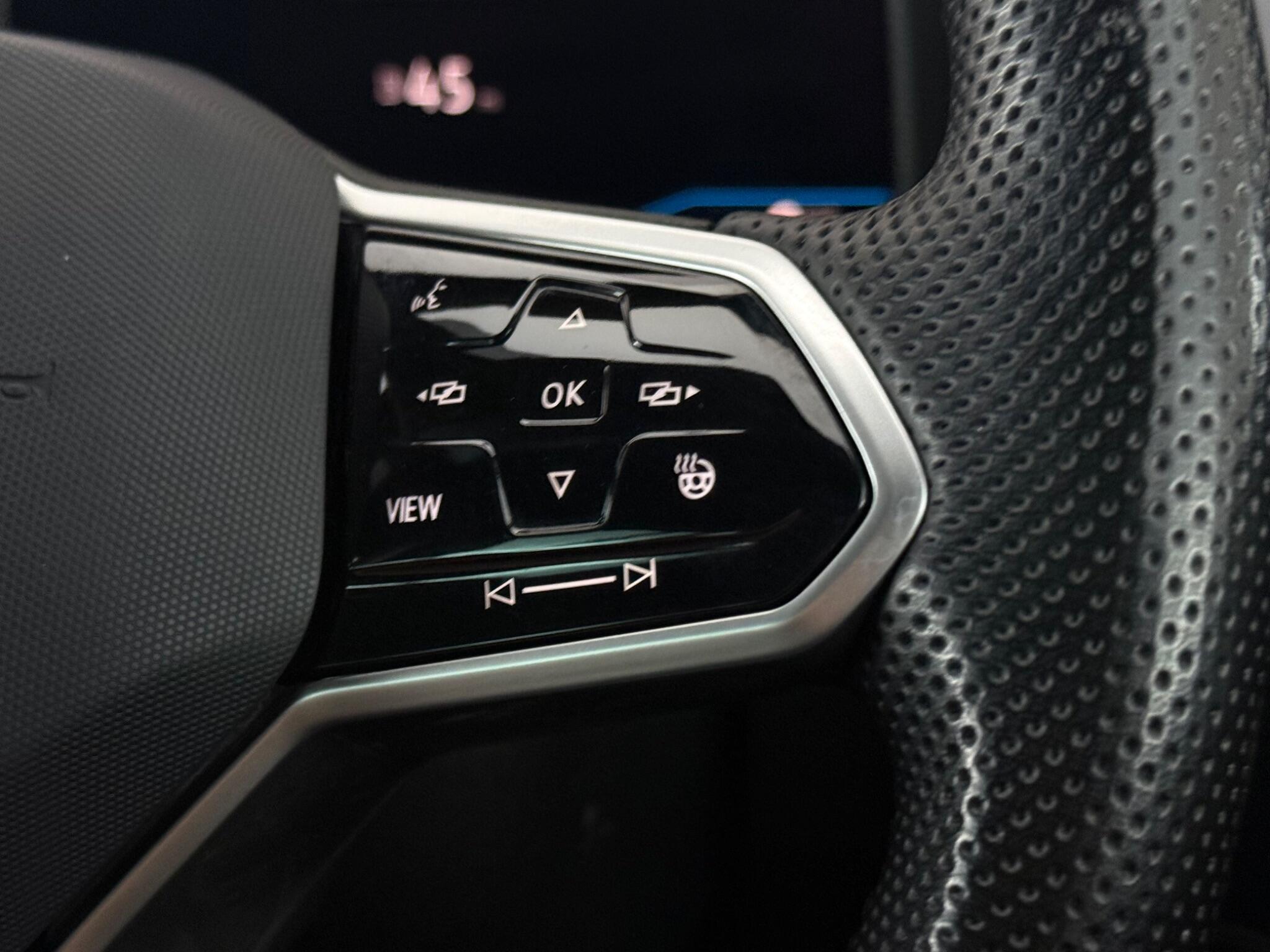 Volkswagen Tiguan view 17