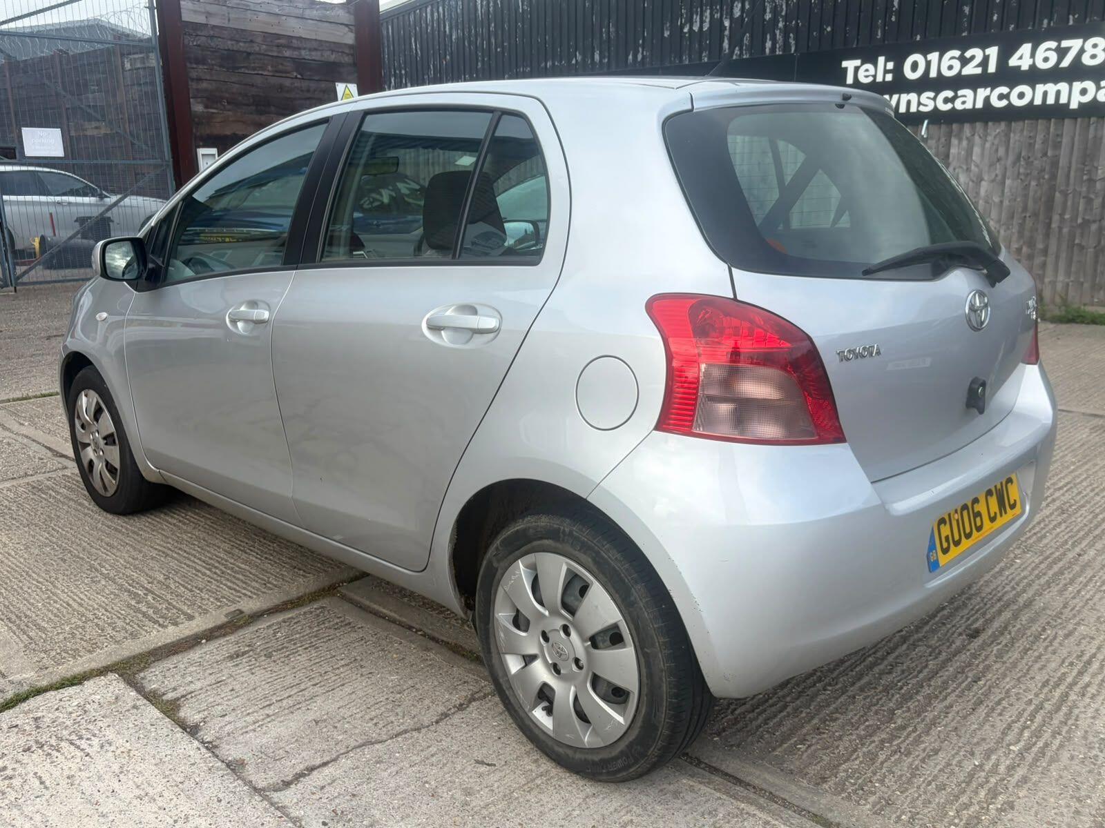 Toyota Yaris view 5