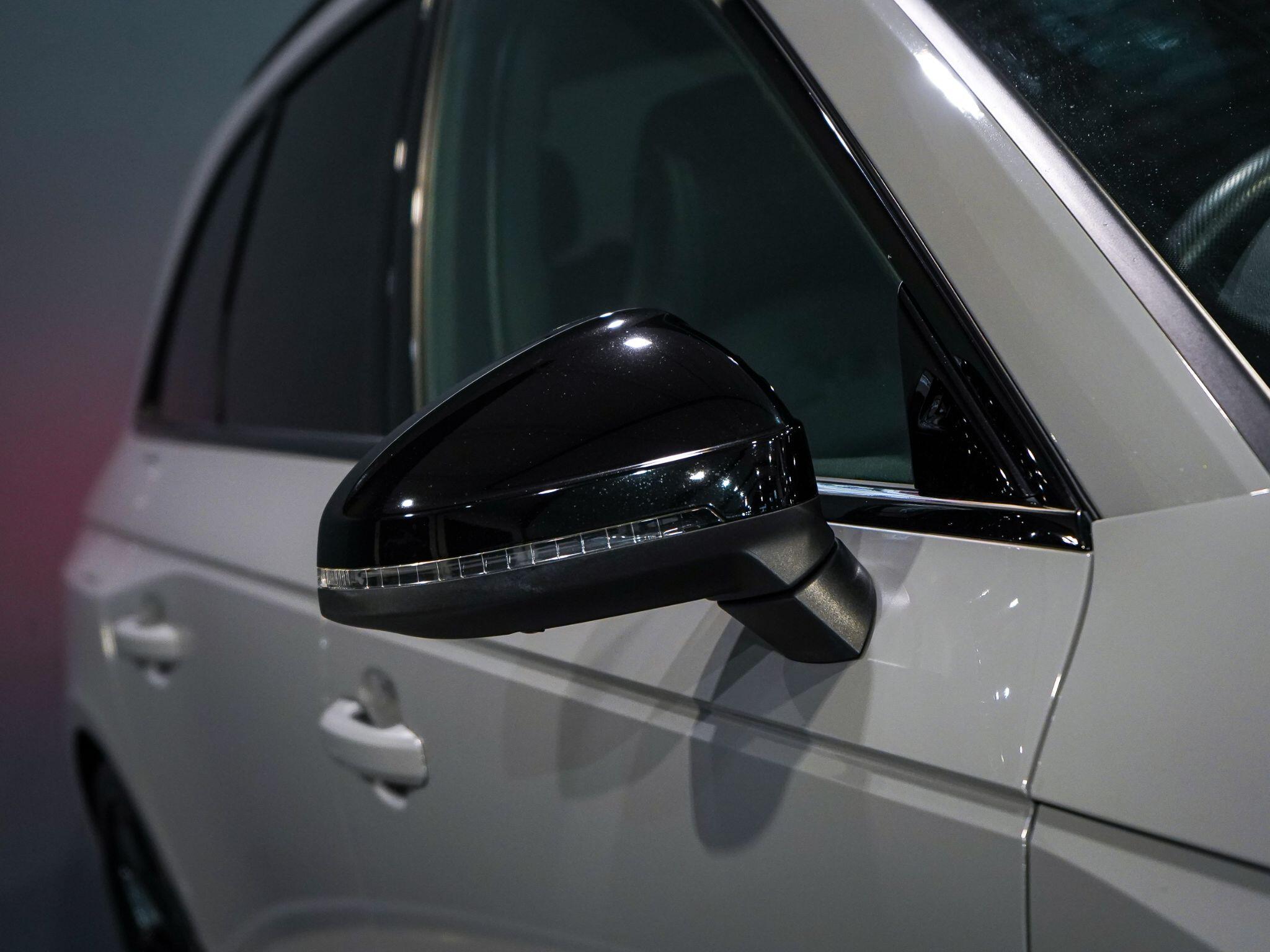 Audi RS4 view 41