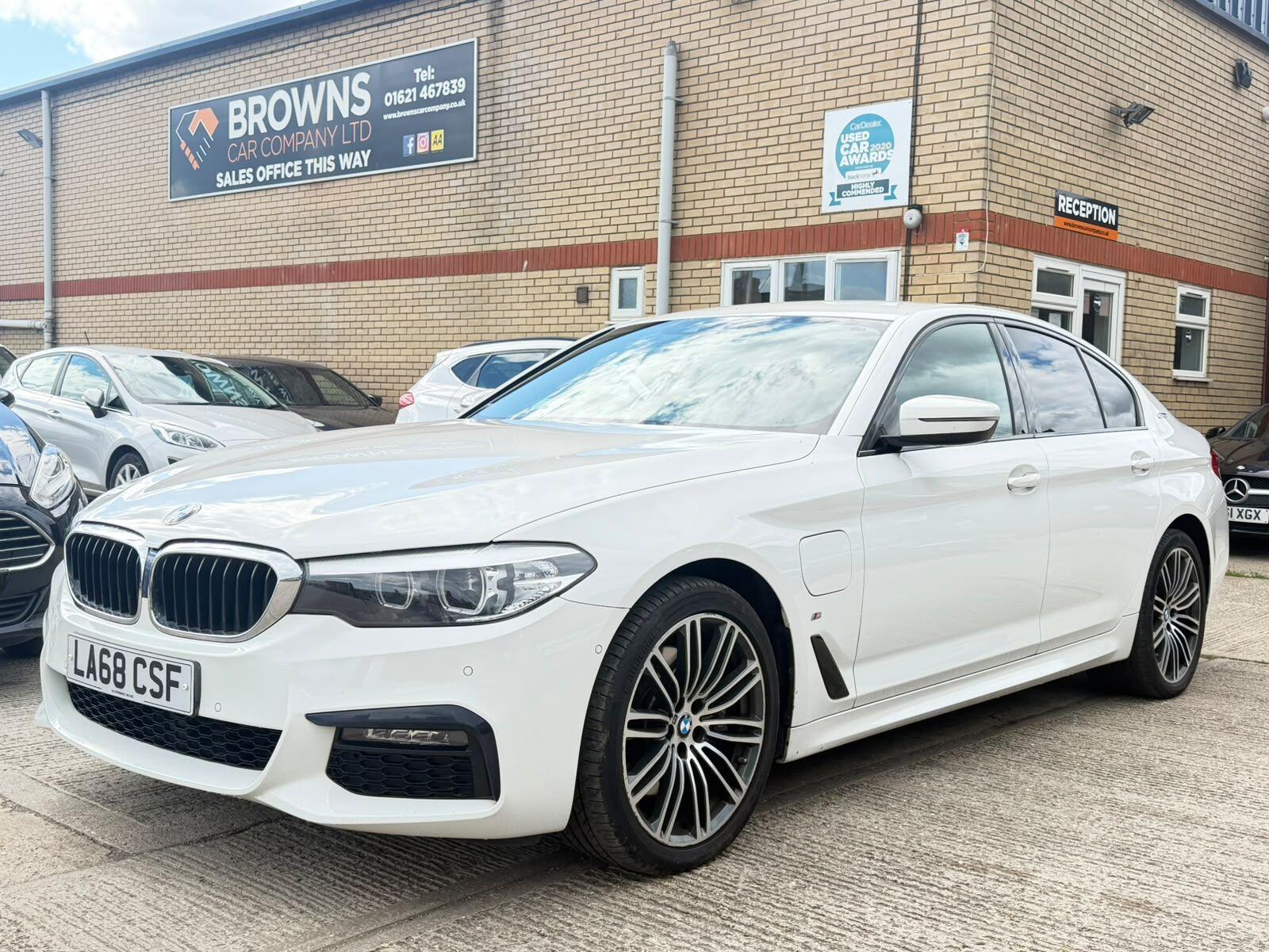 BMW 5 Series view 3