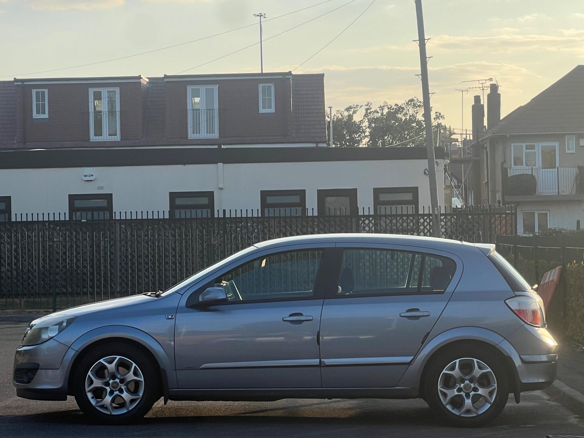 Vauxhall Astra view 6