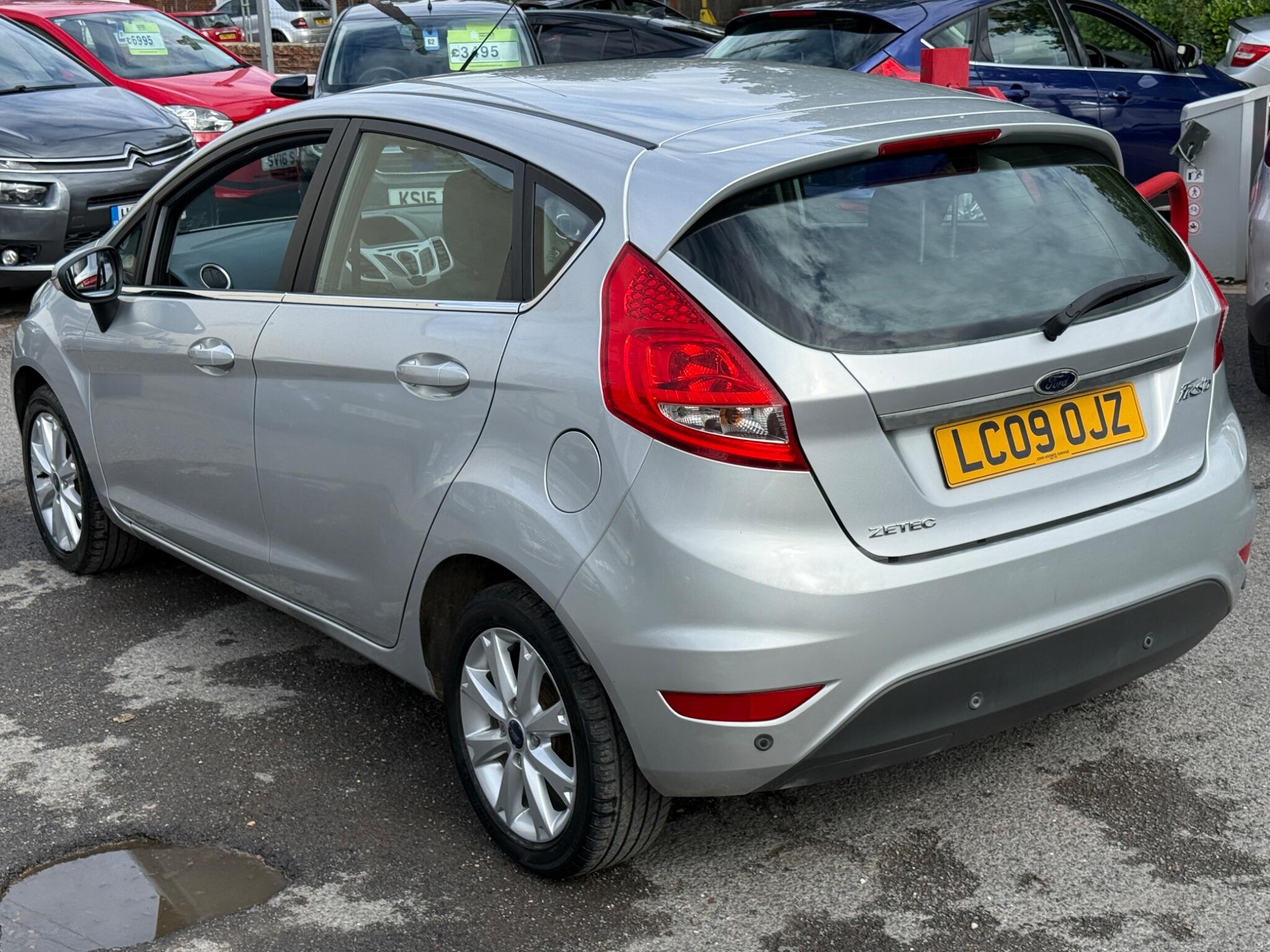 Ford Fiesta - Image 14