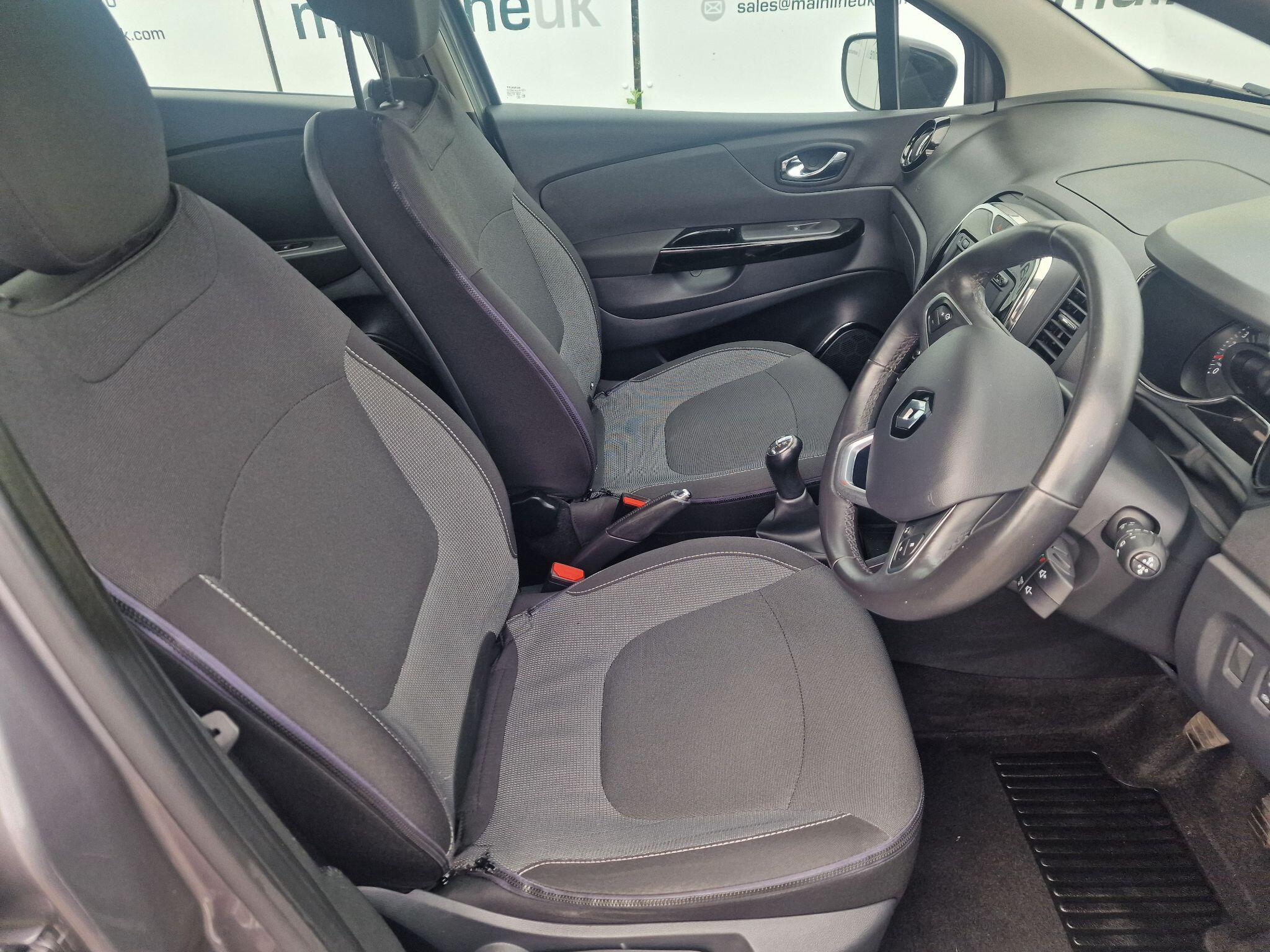 Renault Captur view 26