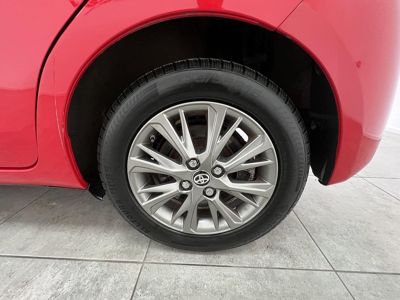 Toyota Yaris view 19