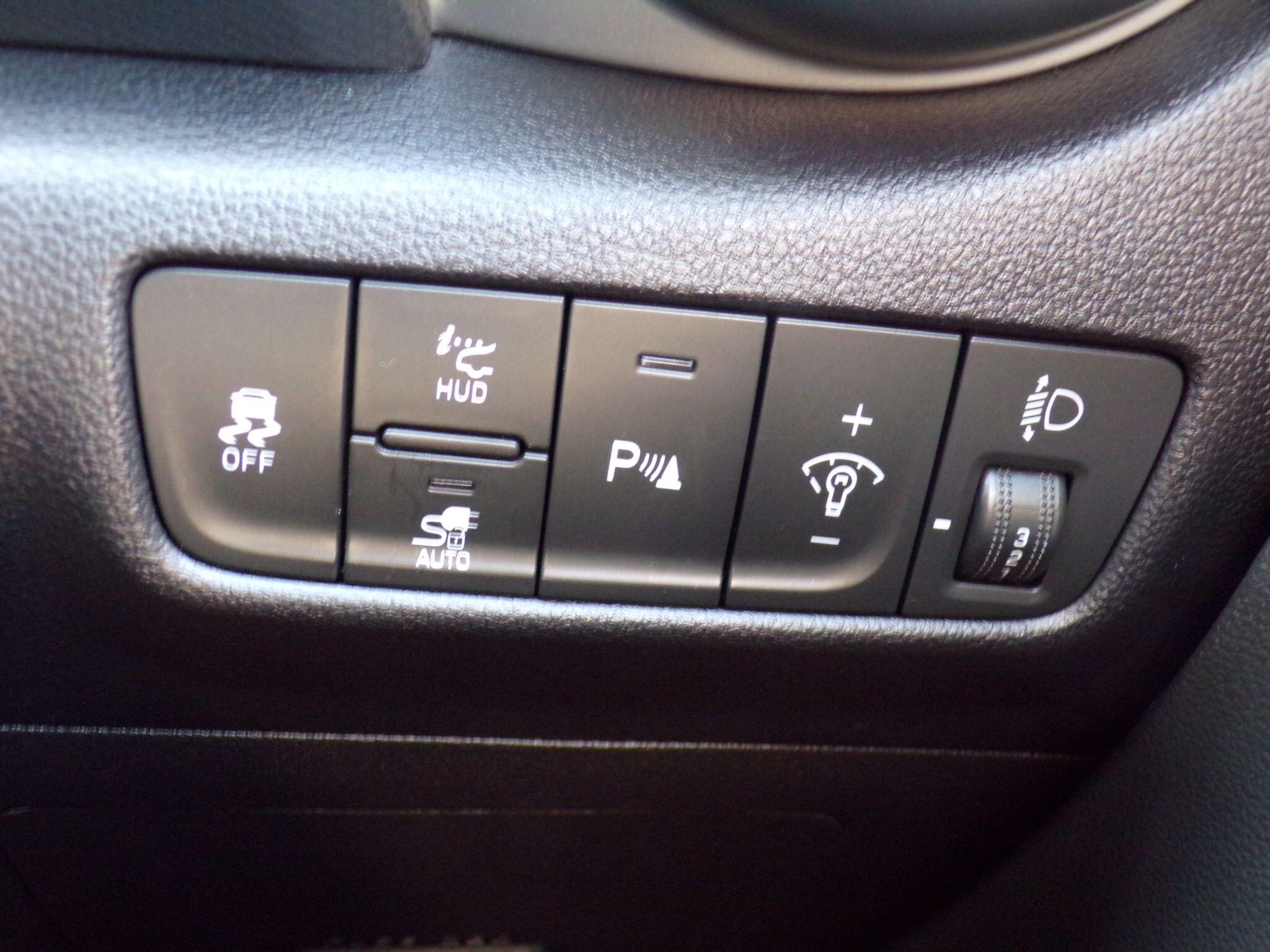 Hyundai Kona view 34