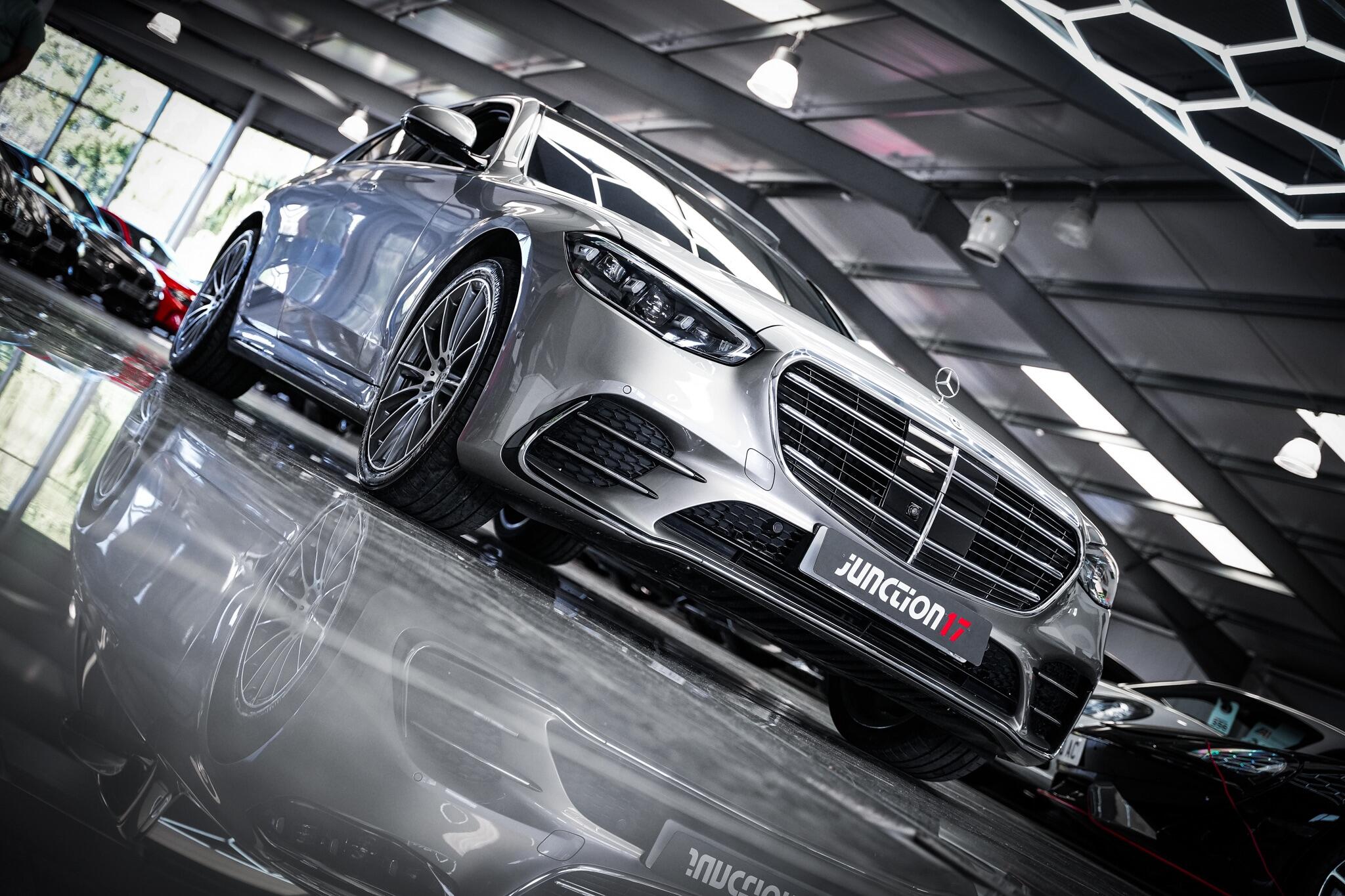 Mercedes-Benz S-Class view 32