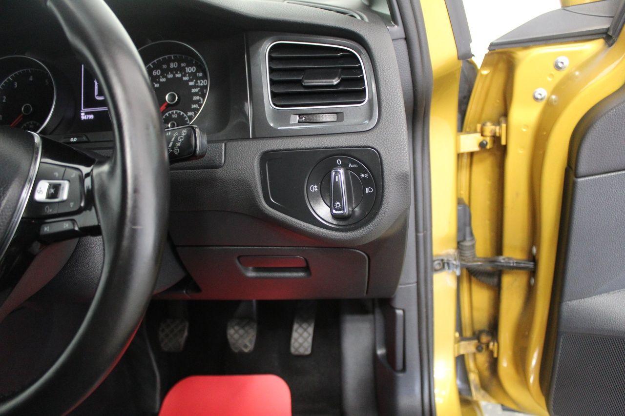 Volkswagen Golf view 47