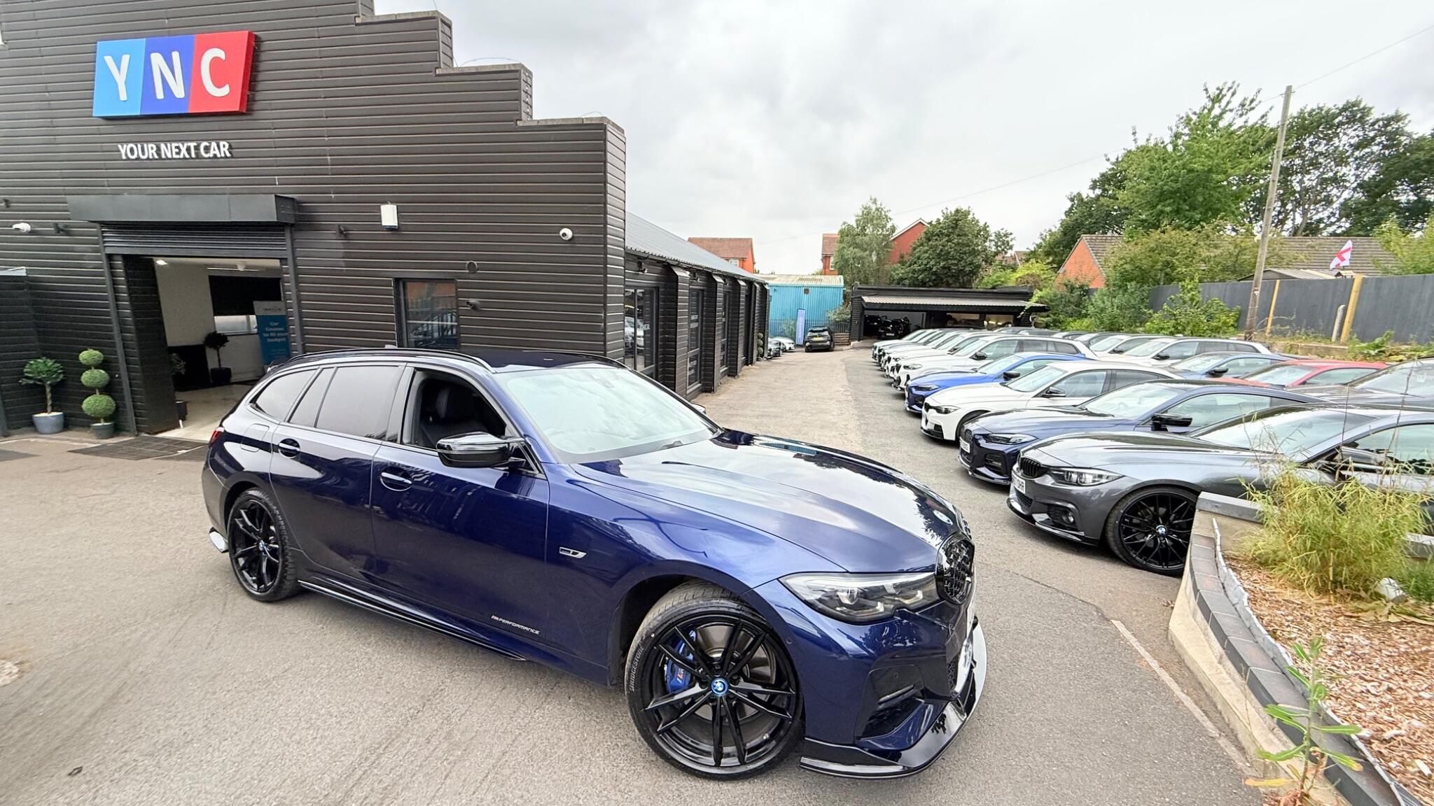 BMW 3 Series view 2