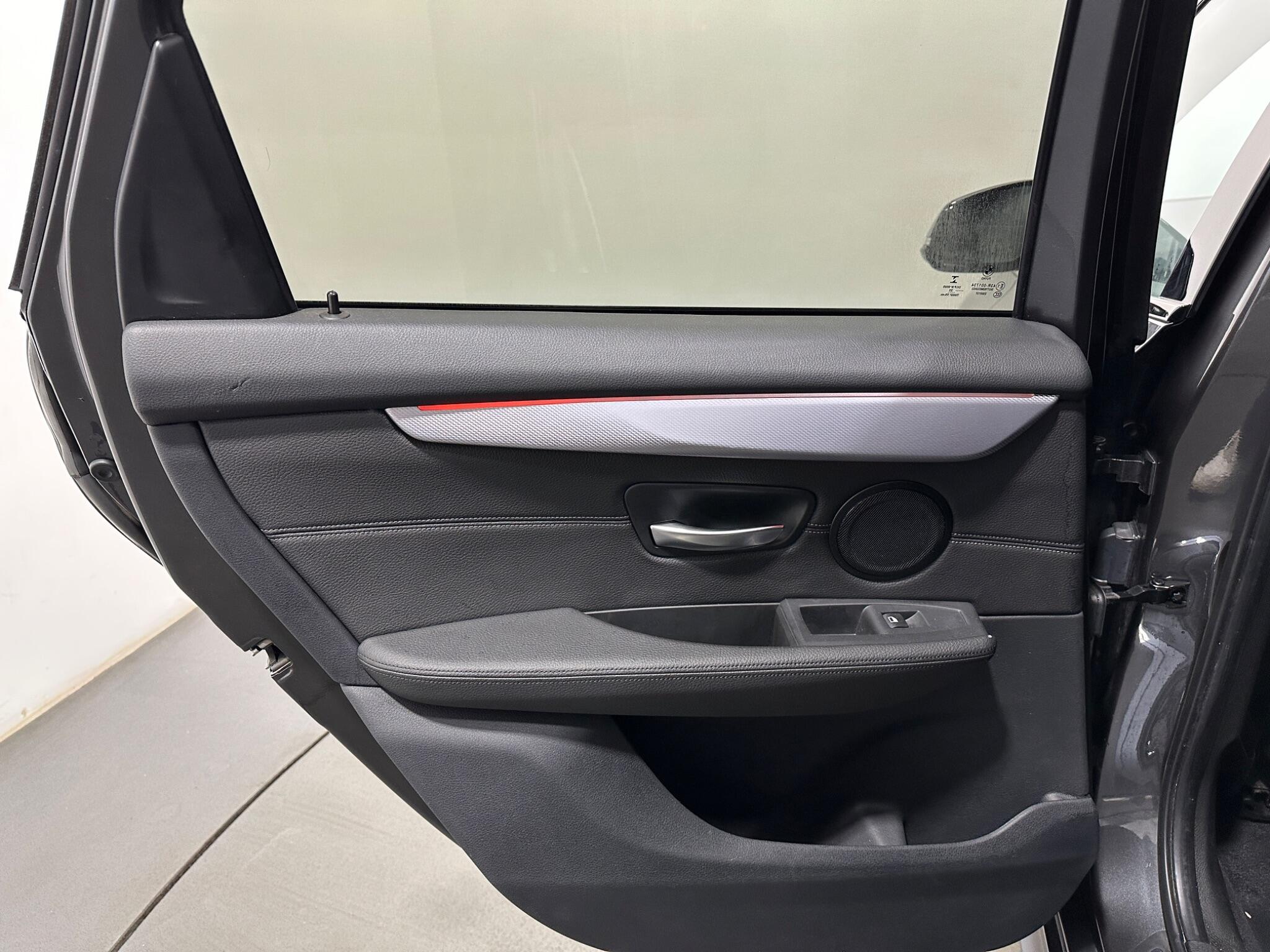 BMW 2 Series view 40