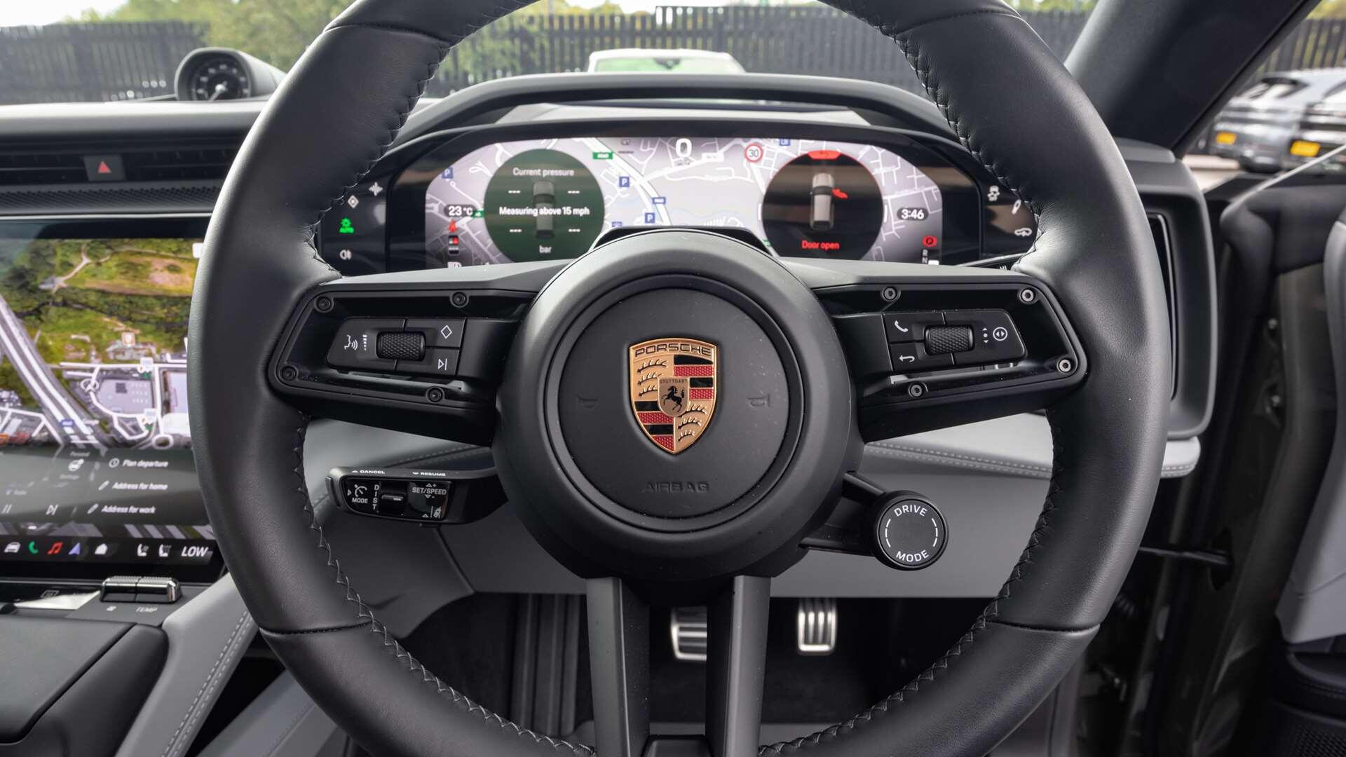 Porsche Cayenne view 20