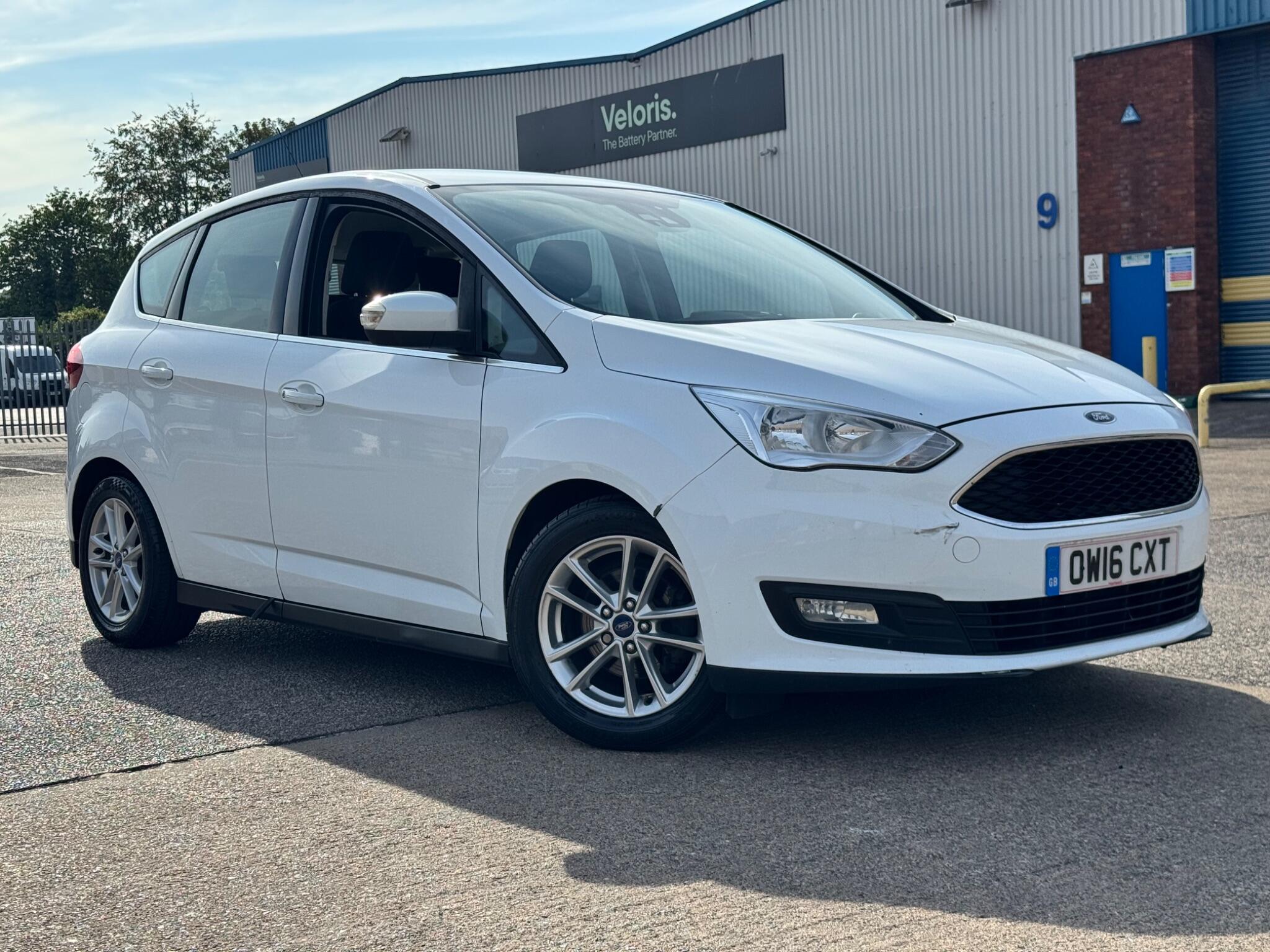 Ford C-Max view 5