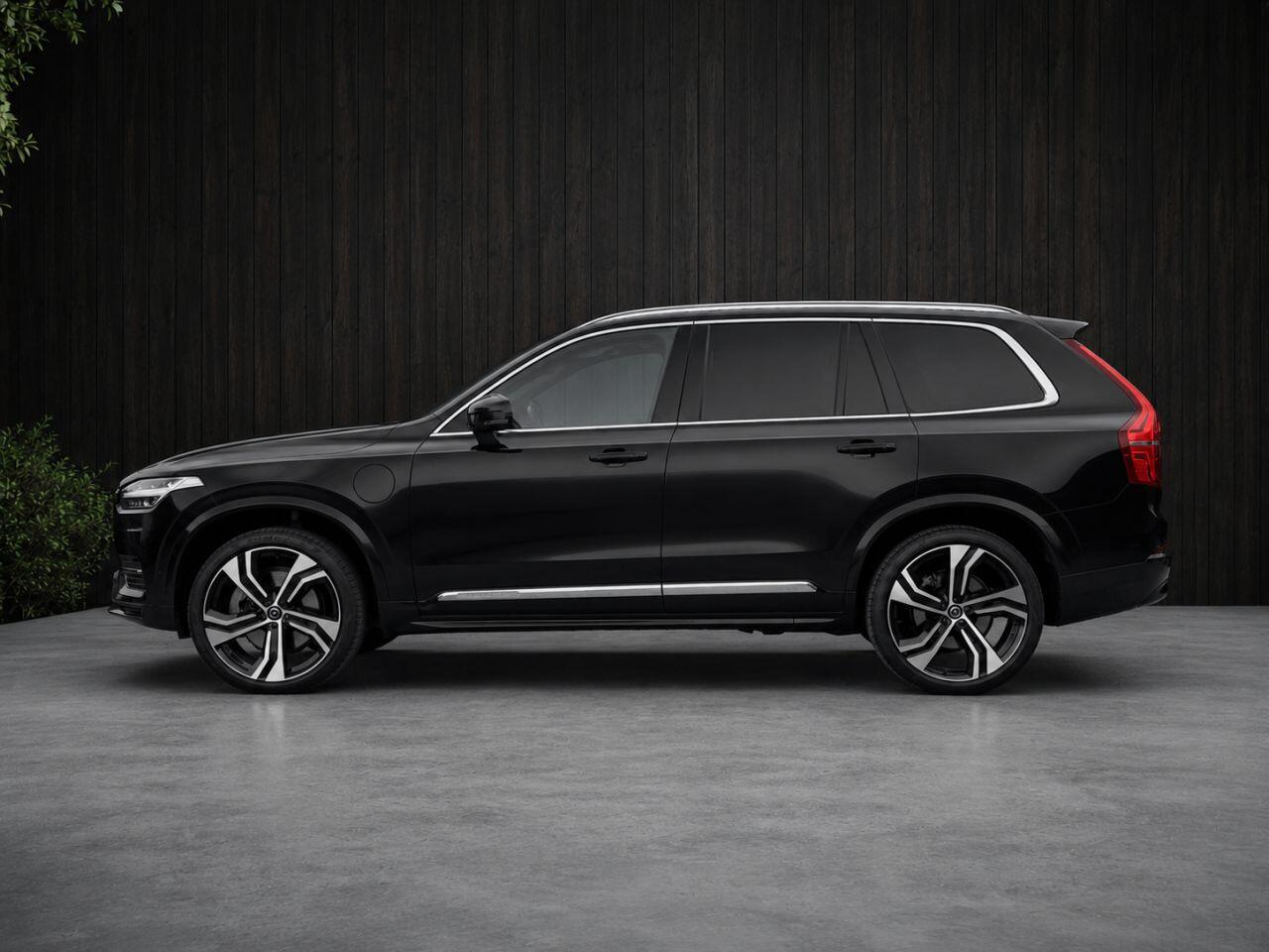 Volvo XC90 view 14