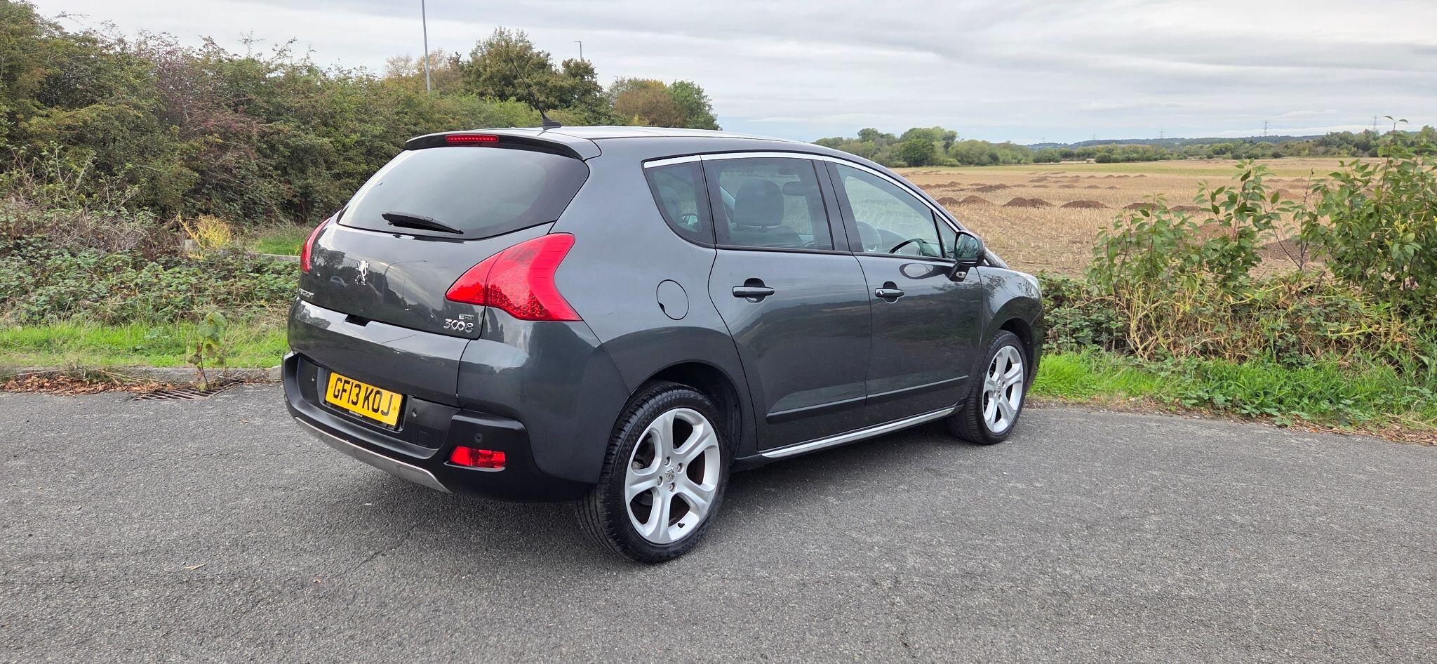 Peugeot 3008 view 6