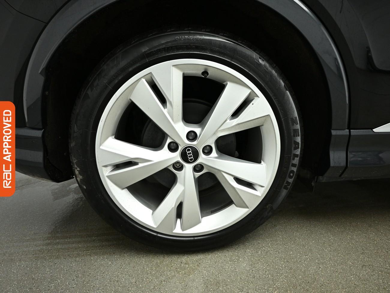 Audi Q4 E-Tron view 15