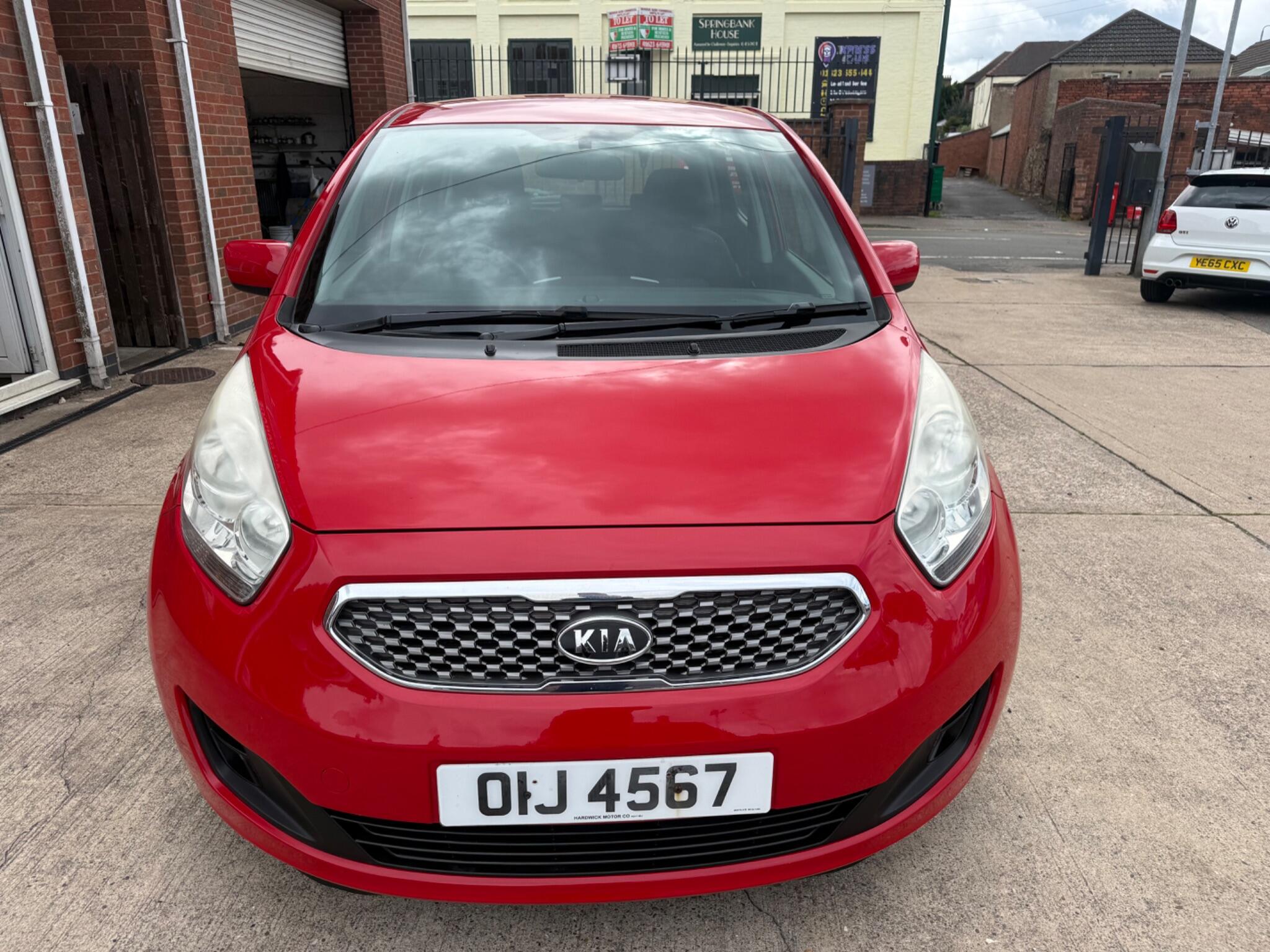 Kia Venga view 7