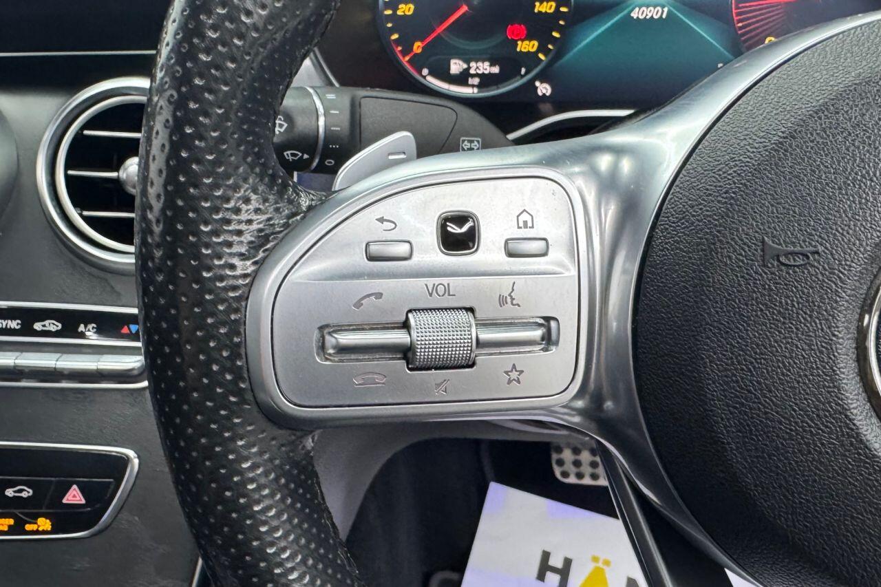 Mercedes-Benz C-Class view 22