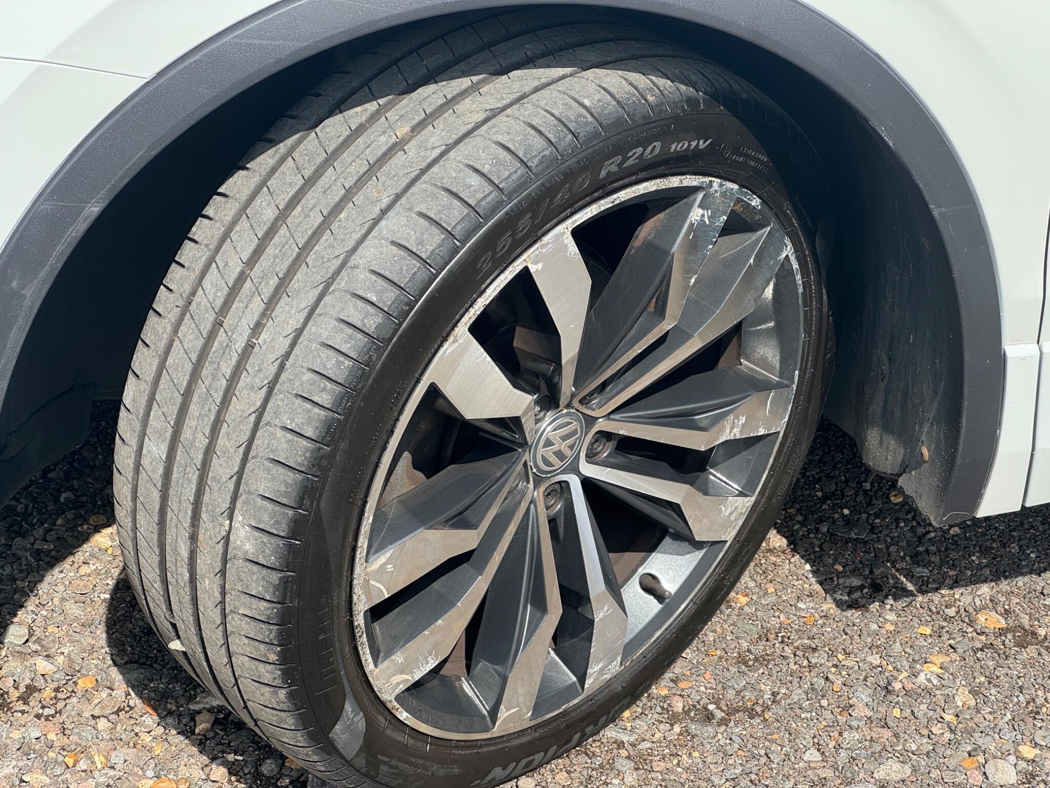 Volkswagen Tiguan view 39