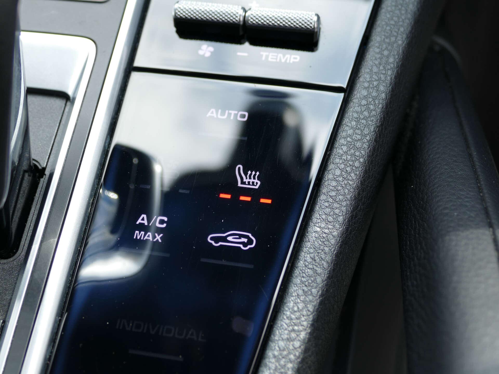Porsche Cayenne view 39