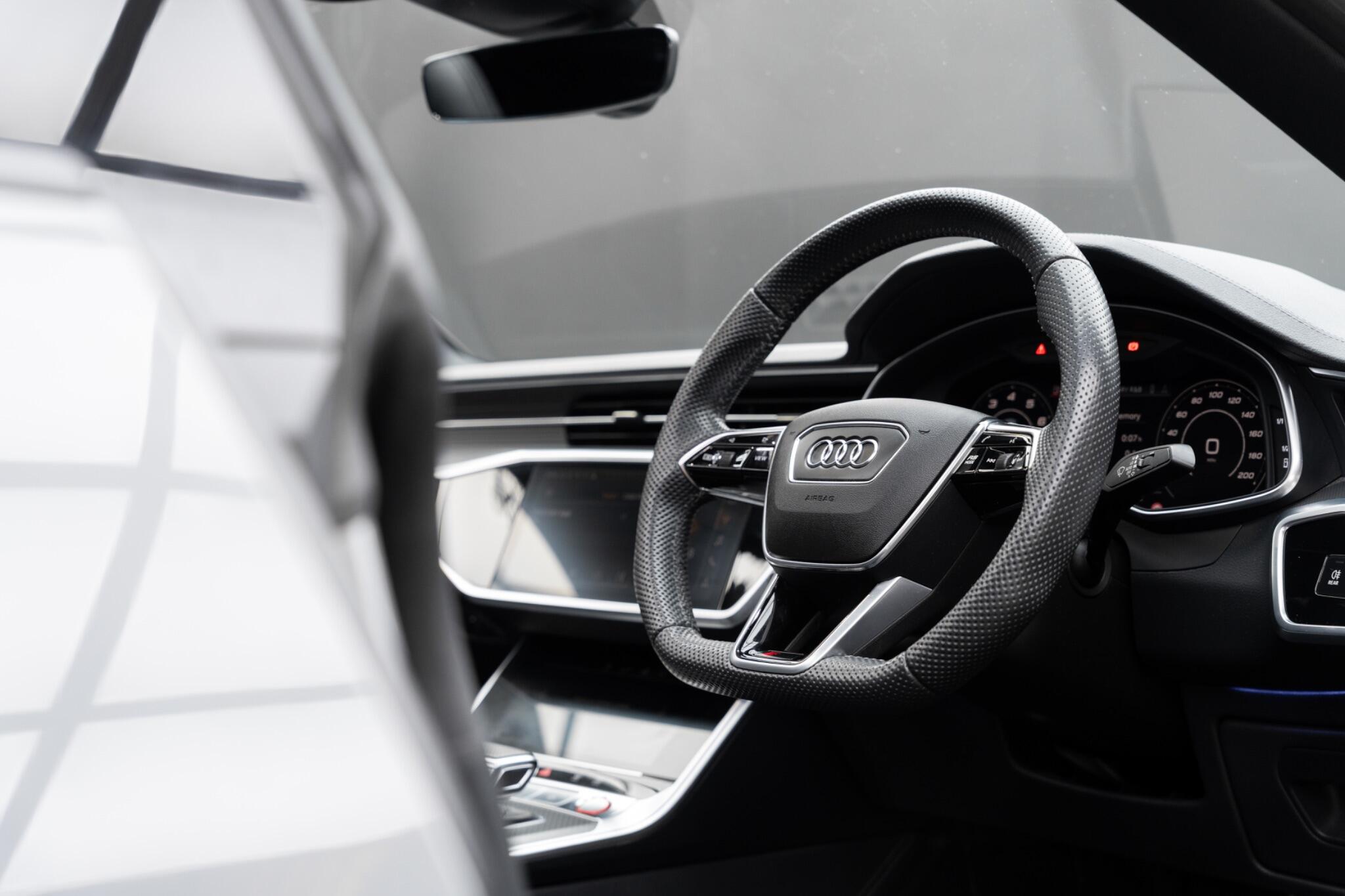 Audi RS7 view 23
