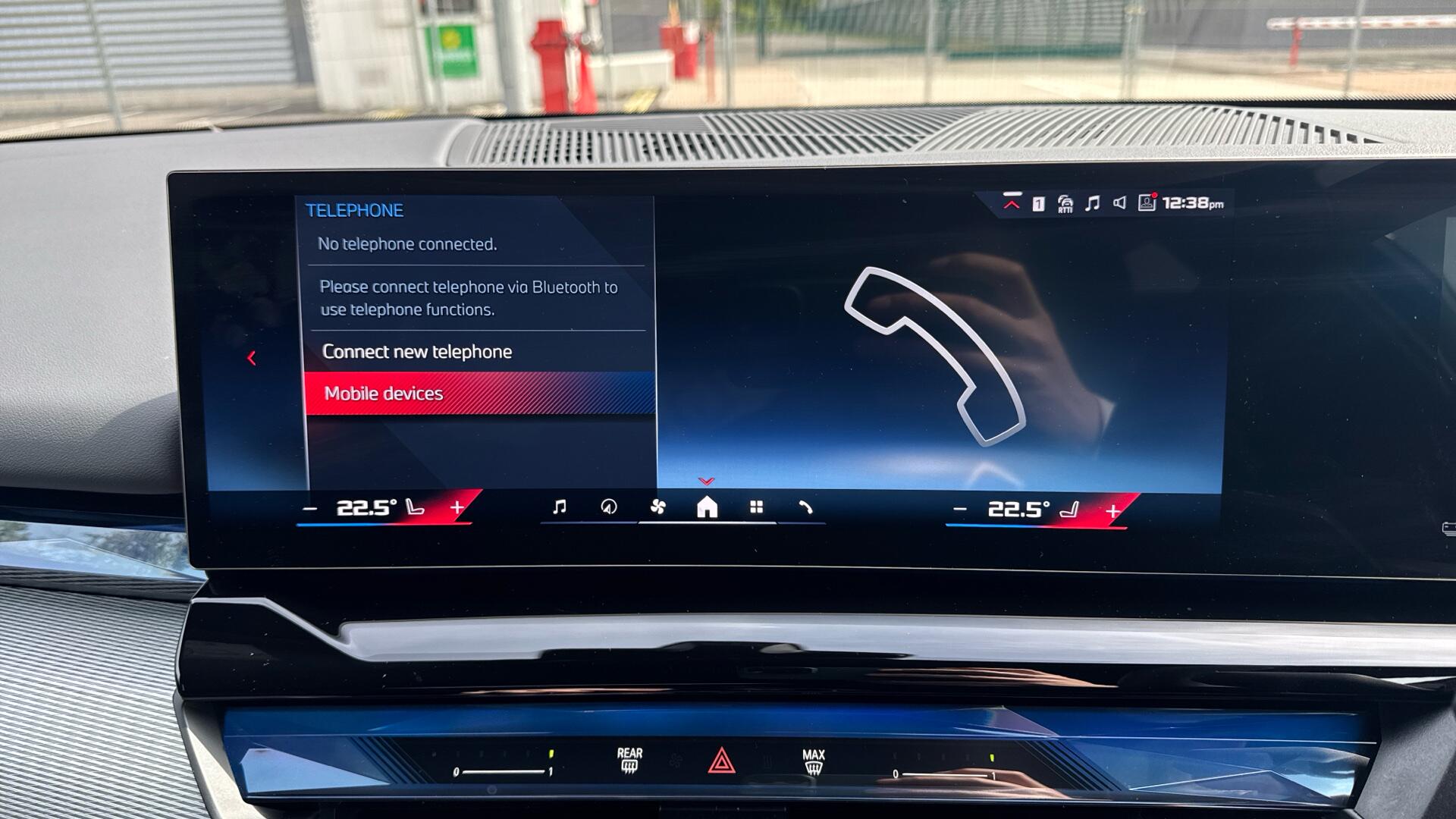BMW i5 view 26