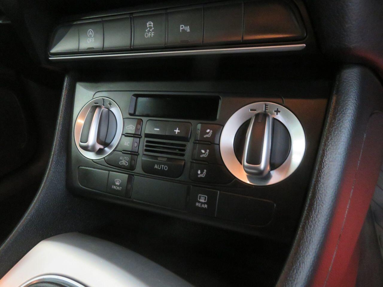 Audi Q3 view 39