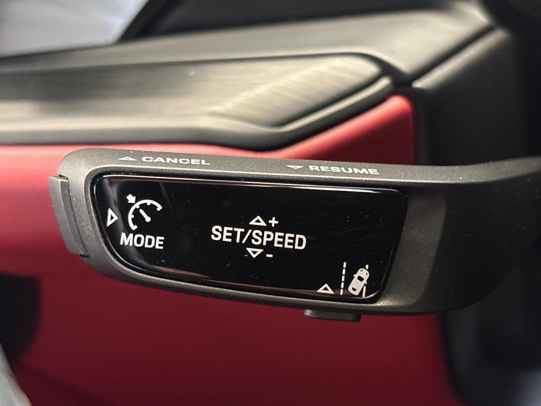 Porsche Cayenne view 37