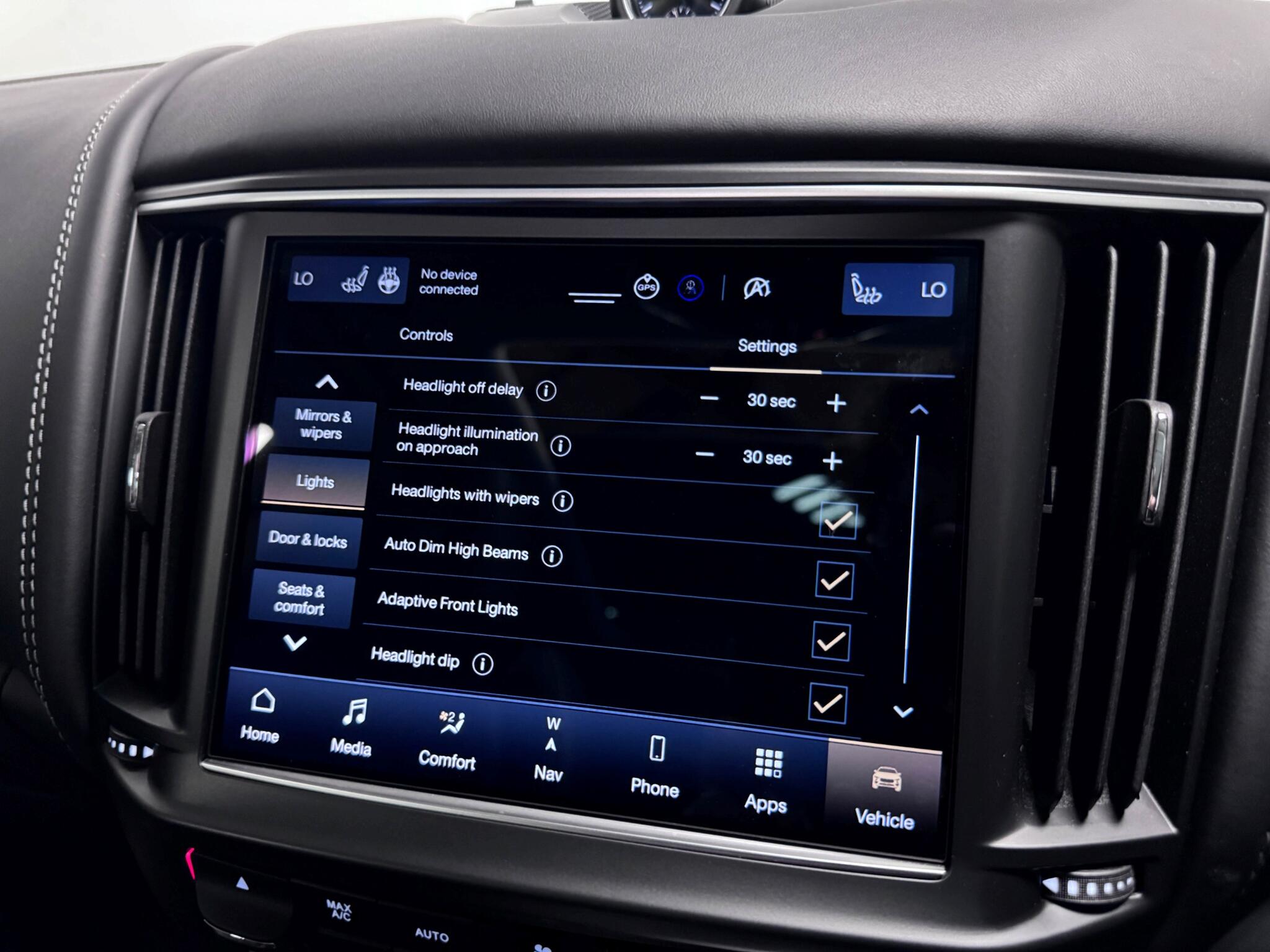 Maserati Levante view 64