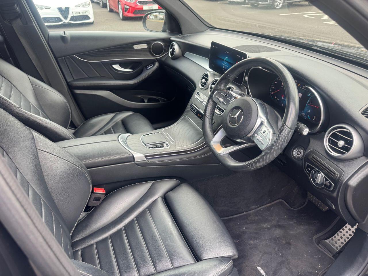 Mercedes-Benz GLC view 12
