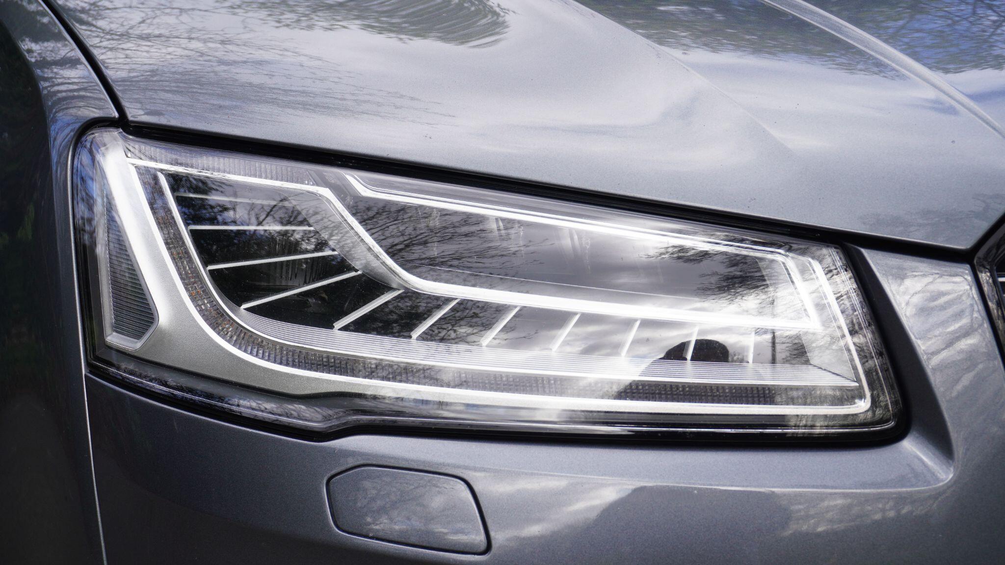 Audi S8 view 76
