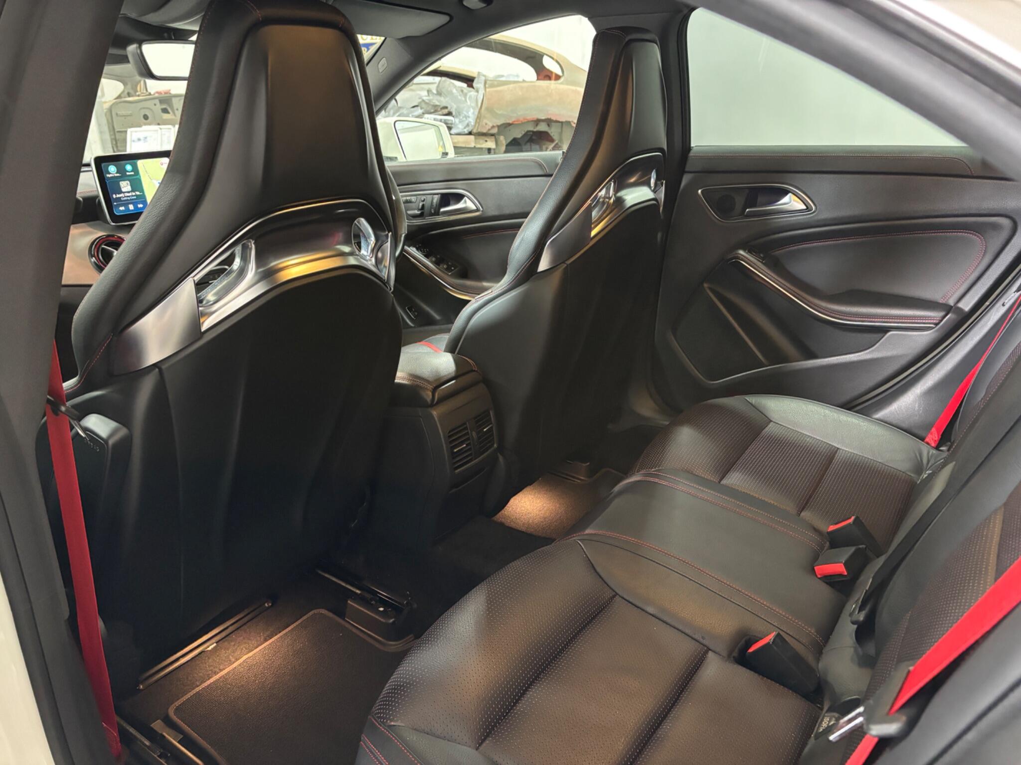 Mercedes-Benz Cla view 18
