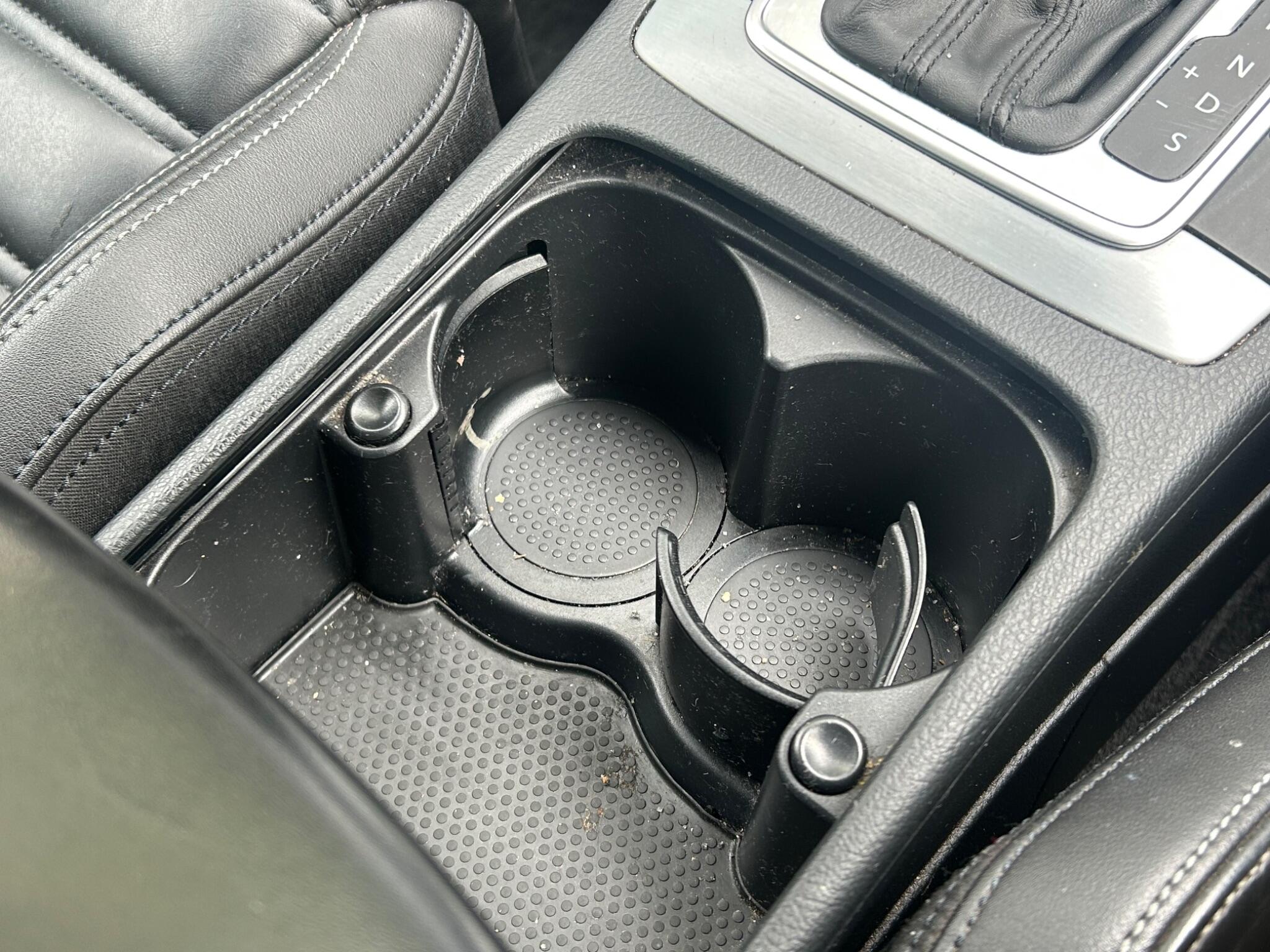 Volkswagen CC view 16