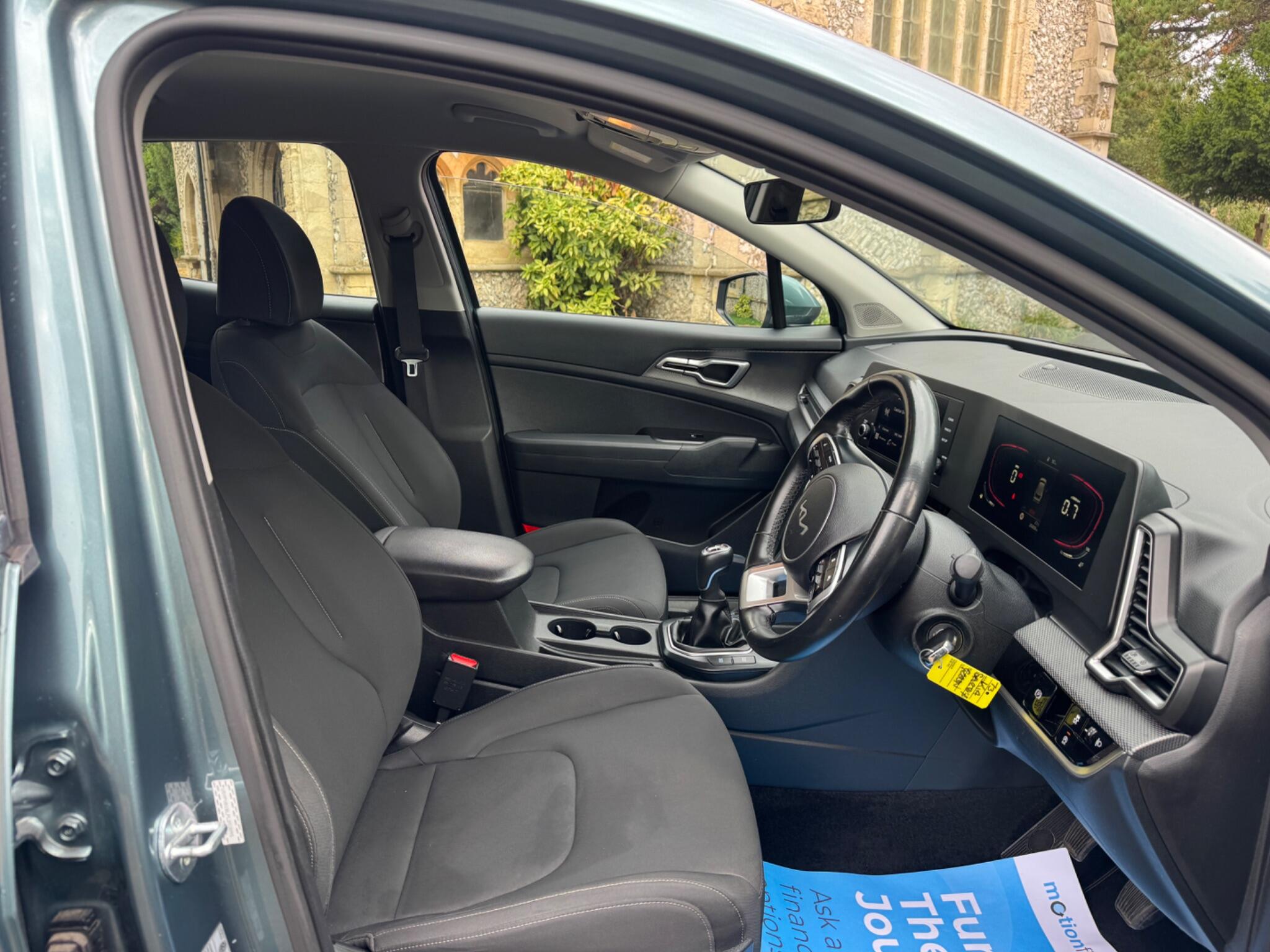 Kia Sportage view 30