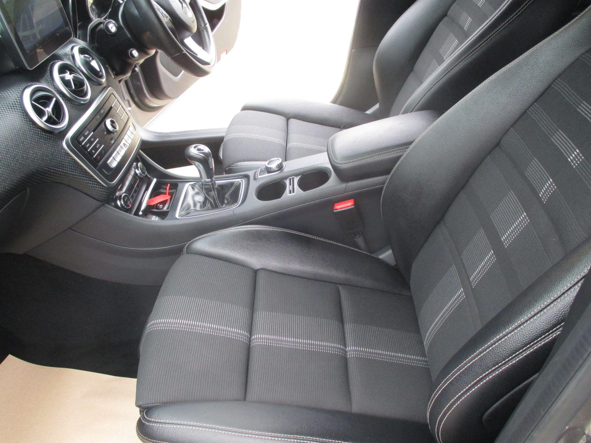 Mercedes-Benz A-Class view 34