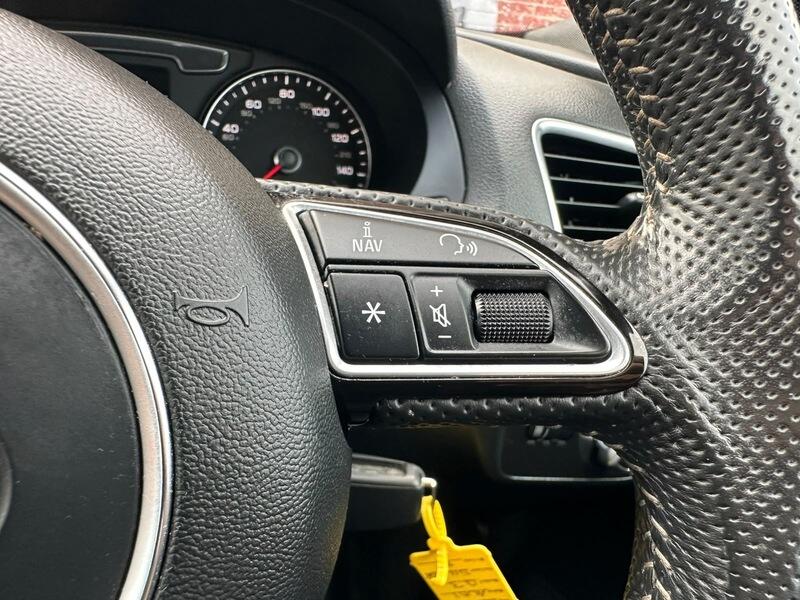 Audi Q3 view 33