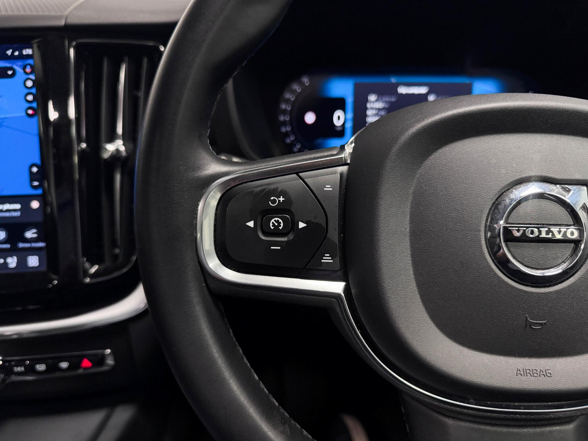 Volvo XC60 view 13