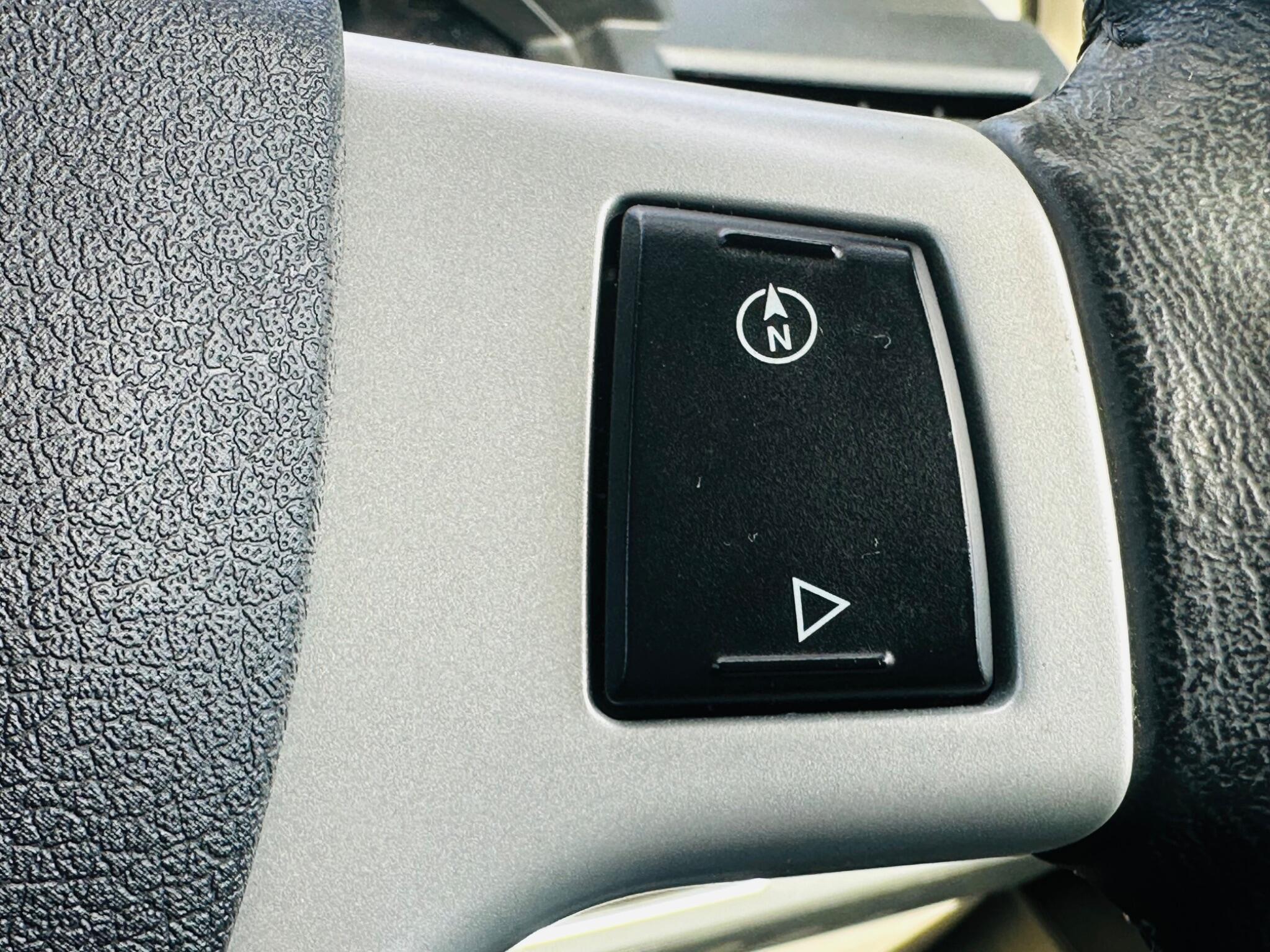 Chrysler Grand Voyager view 29