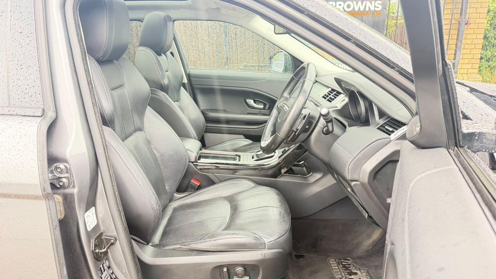 Land Rover Range Rover Evoque view 14