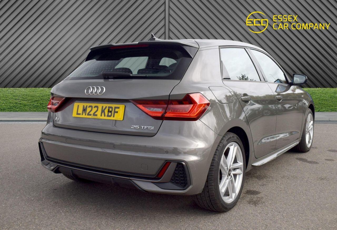 Audi A1 view 8