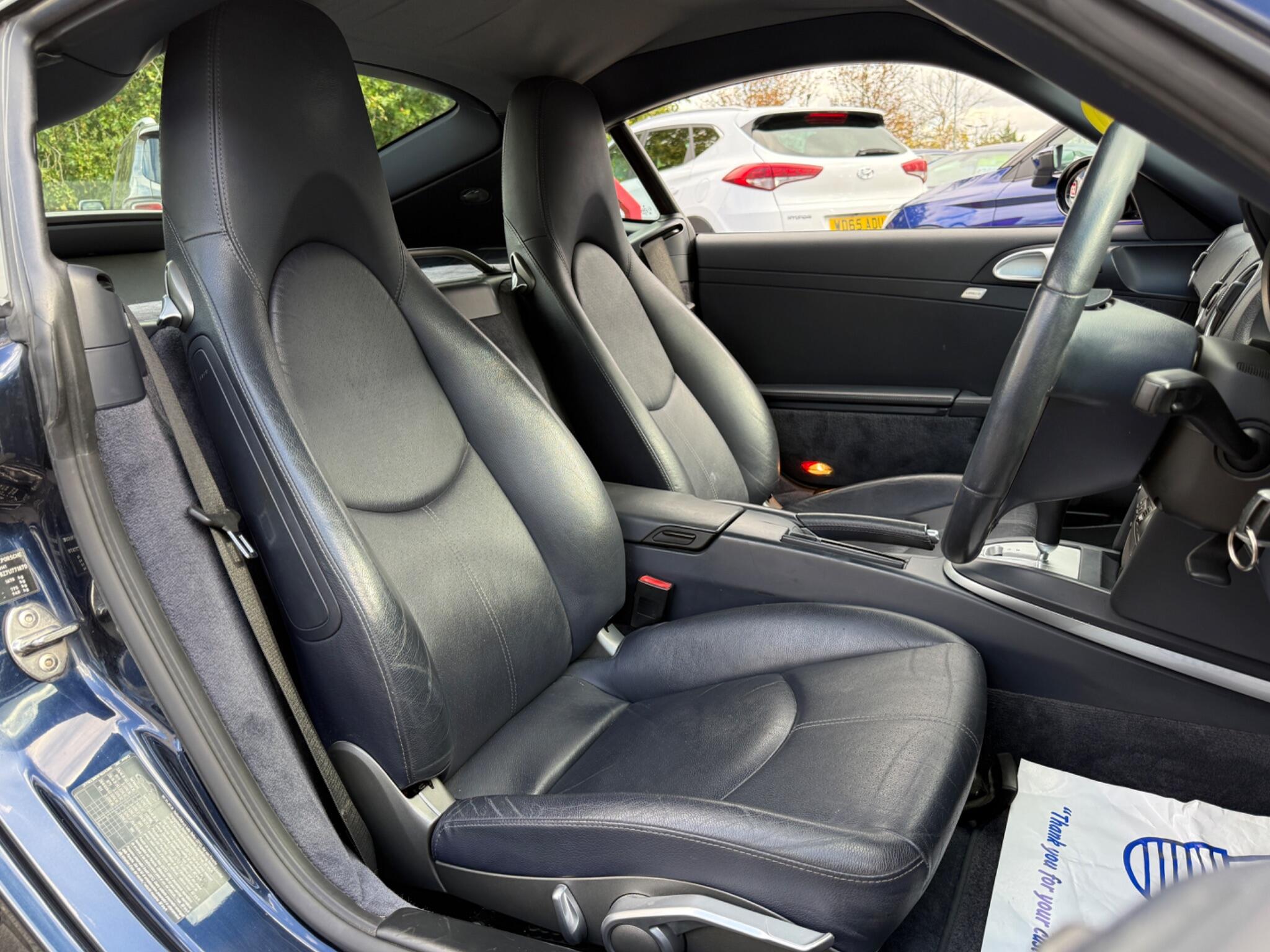 Porsche Cayman - Image 30